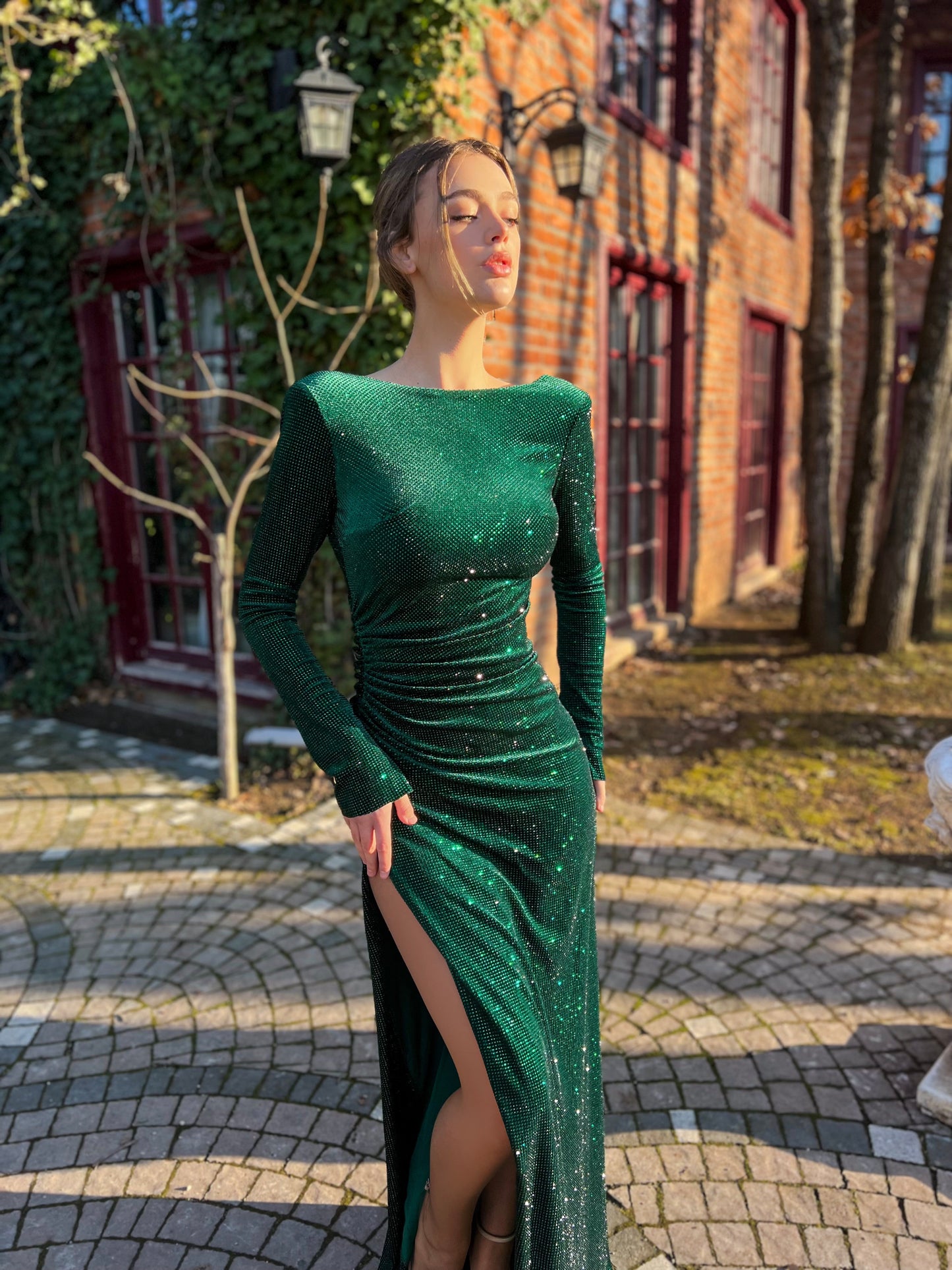 Green mermaid dress with sequins and long sleeves