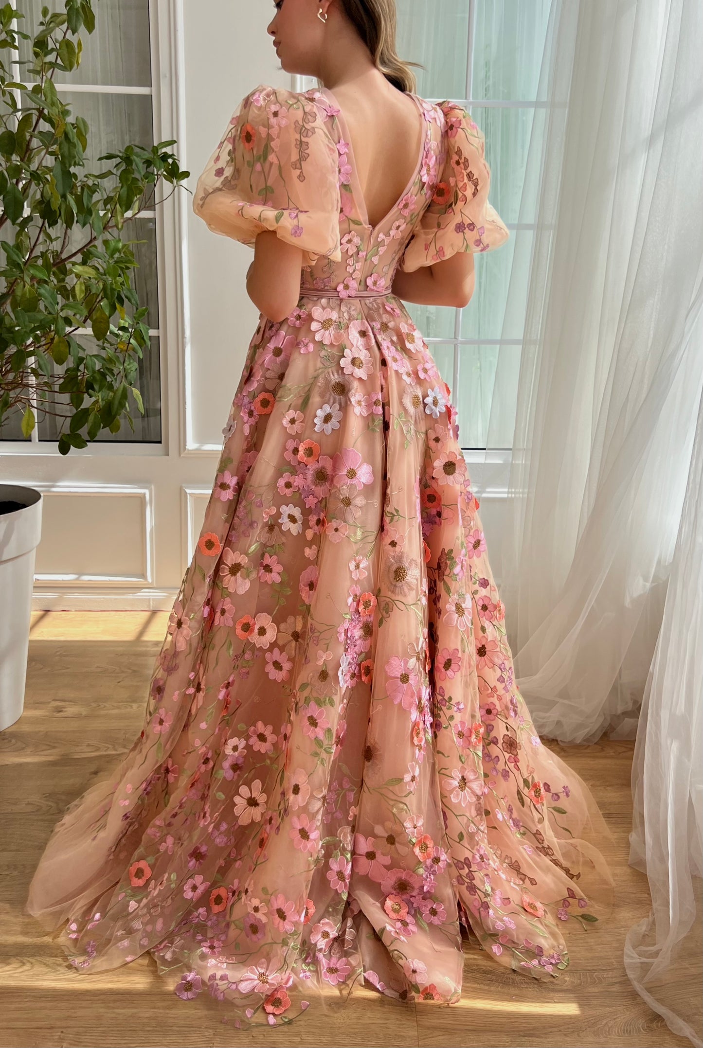 Pink A-Line dress with short sleeves, floral embroidery and v-neck