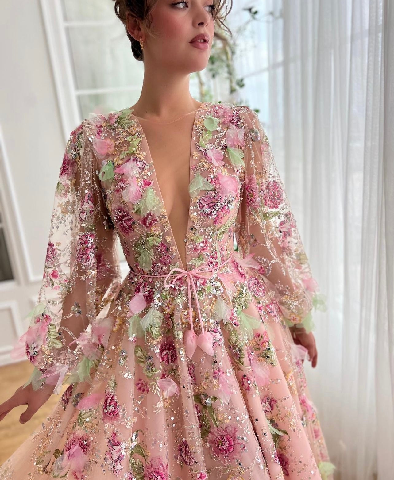 Pink A-Line Dress with v-neck, long sleeves and embroidery
