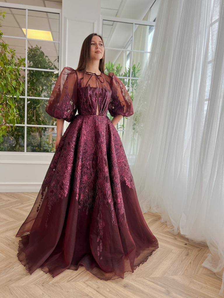 Purple A-Line dress with brocade fabric and short sleeves