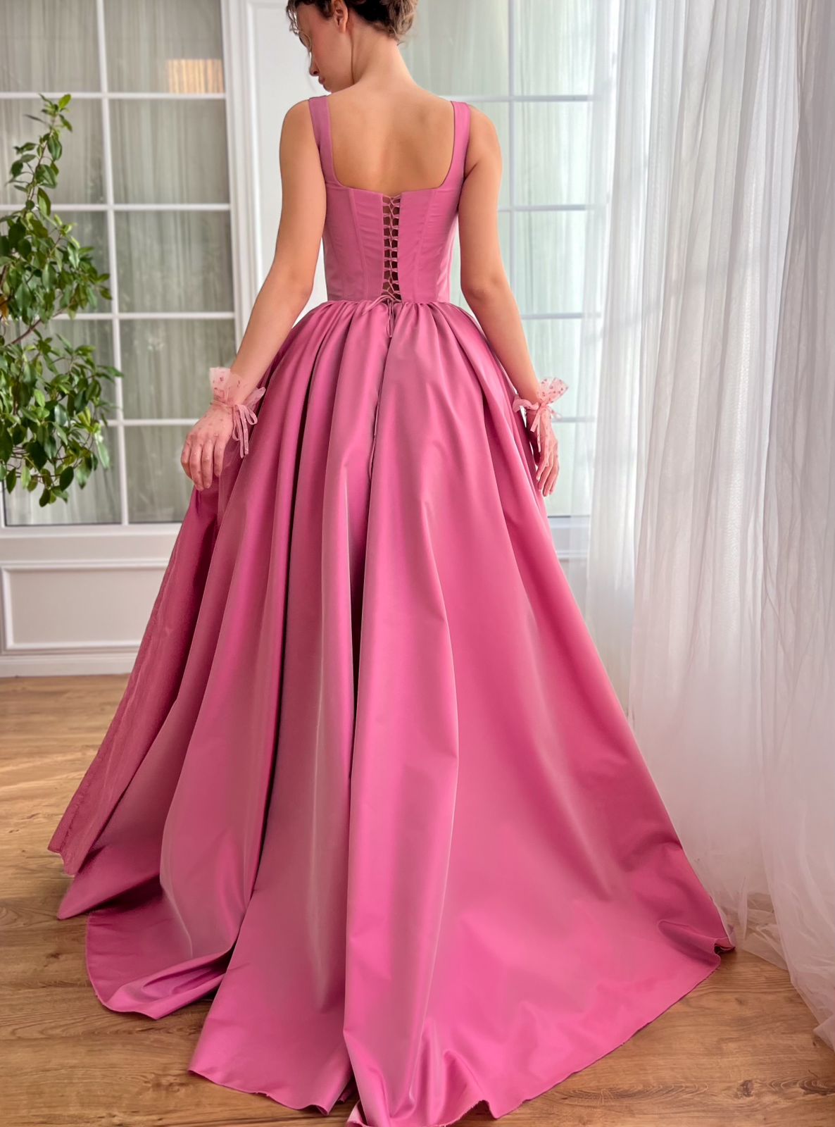 Pink A-Line dress with straps made from taffeta fabric