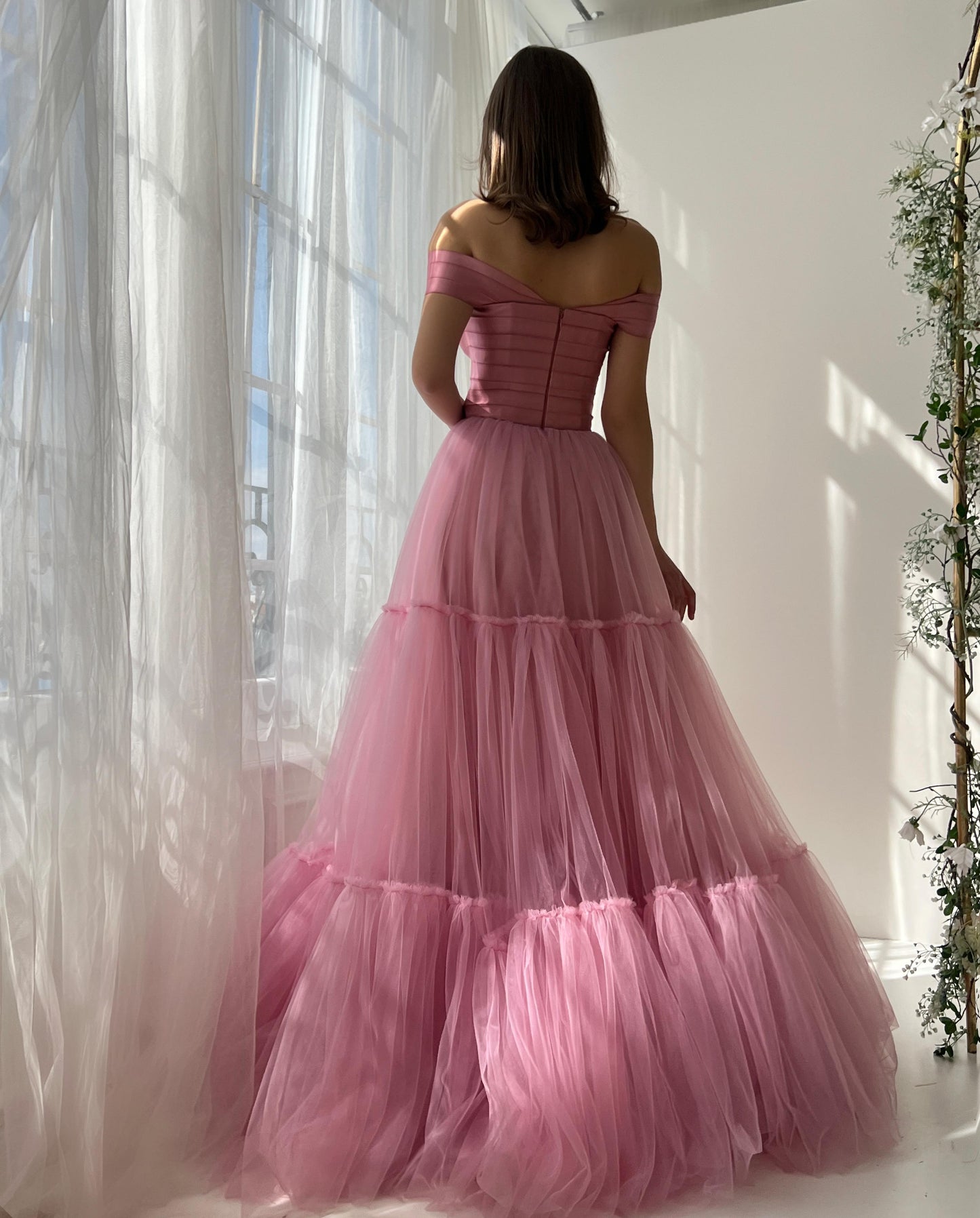 Pink A-Line dress with spaghetti straps and tulle skirt