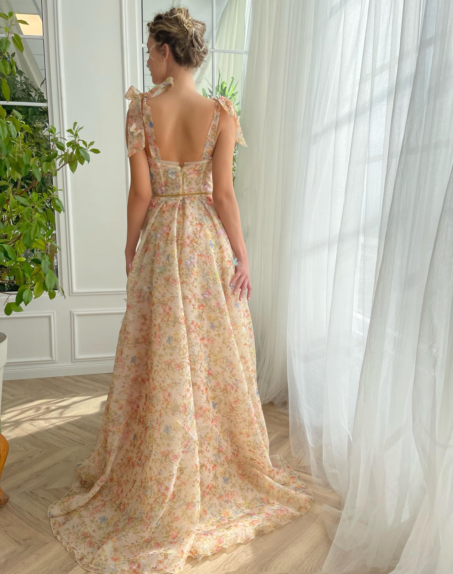 Butterfly Bow Gown - Teuta Matoshi