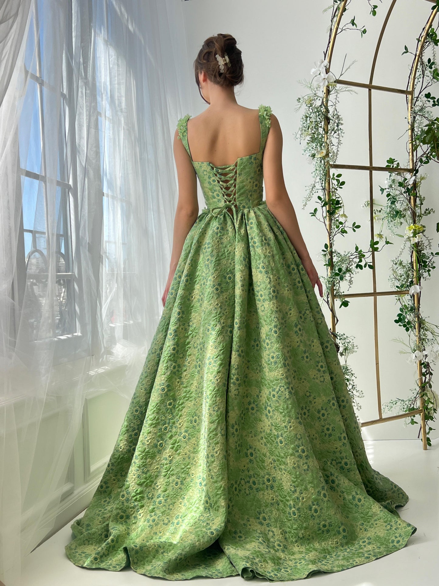 Green A-Line dress with straps, embroidery and brocade fabric