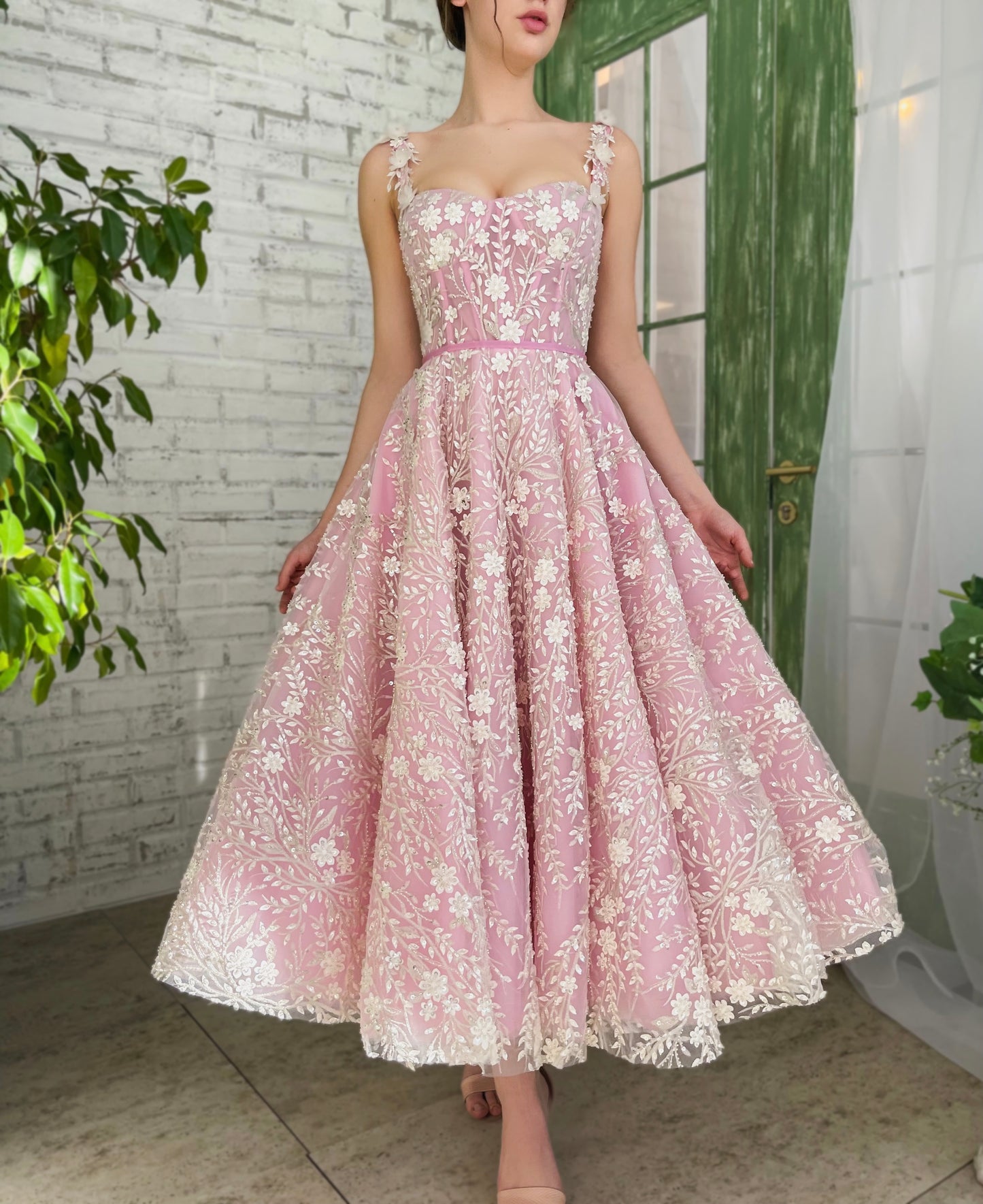 Pink midi dress with spaghetti straps, embroidery and lace
