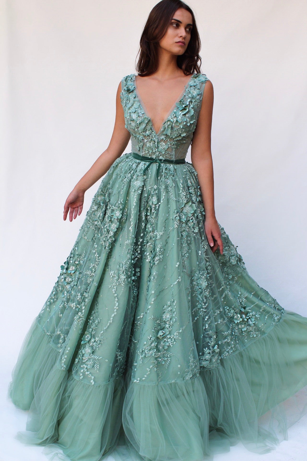 Green A-Line dress with lace, embroidery, v-neck and no sleeves
