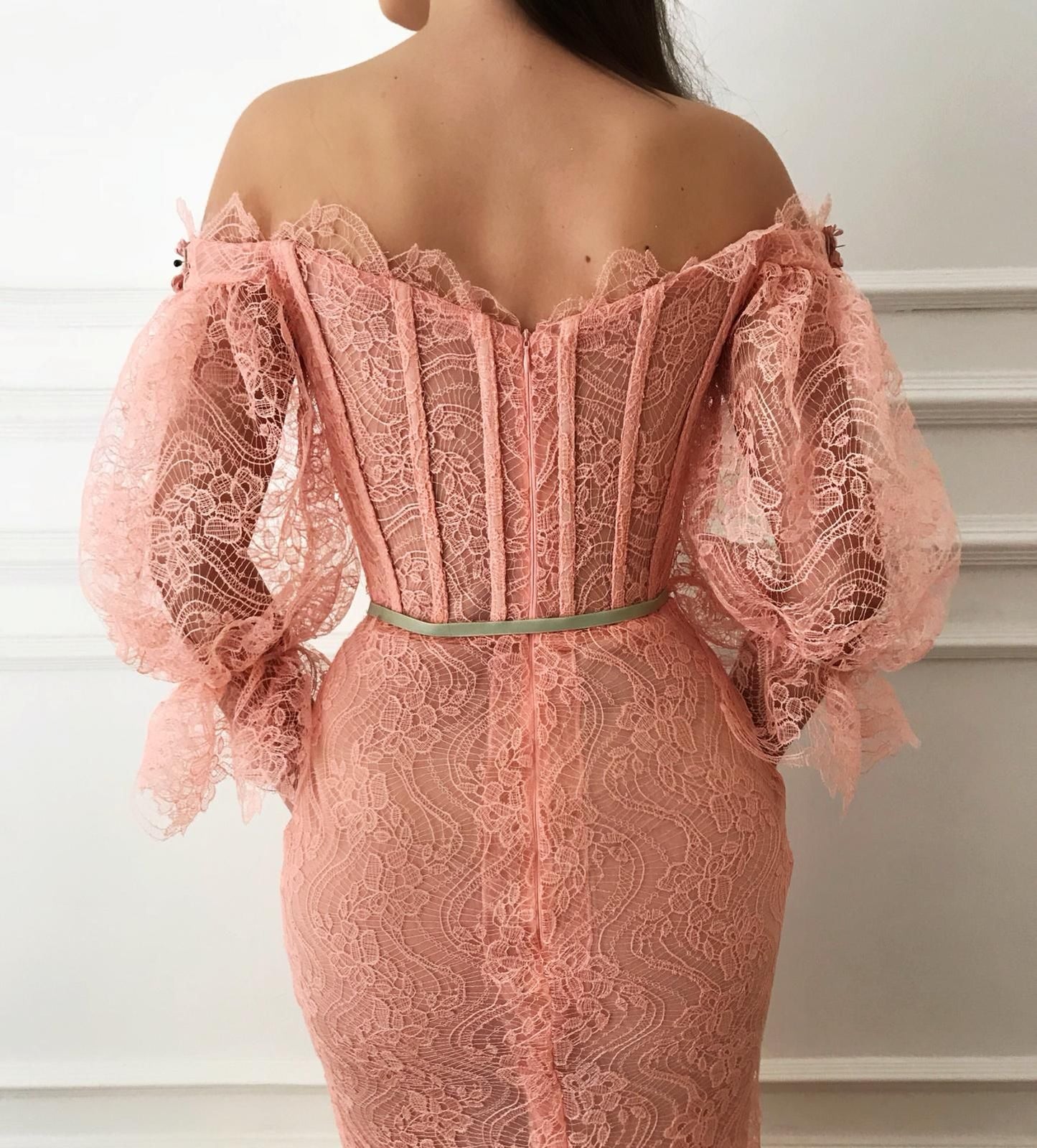 Pink mermaid dress with embroidery and short sleeves