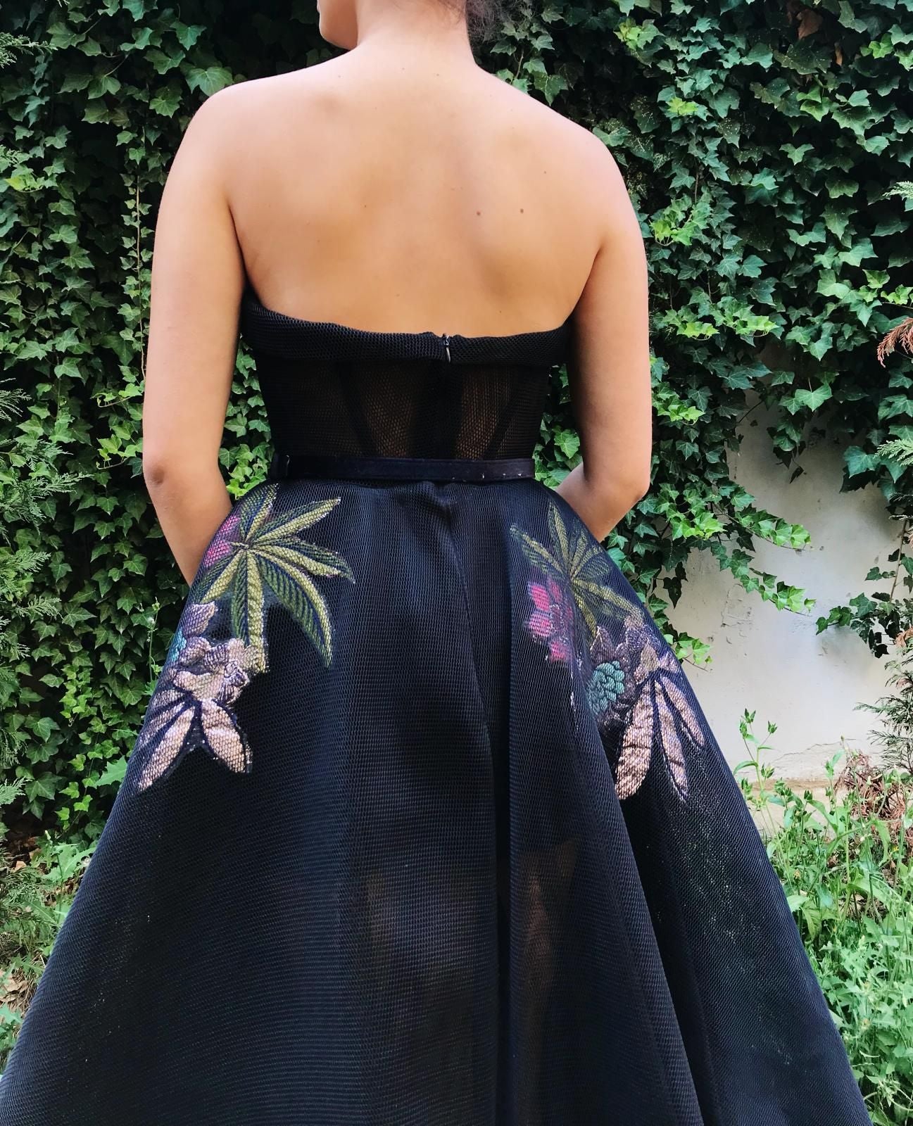 Black A-Line dress with belt, no sleeves and embroidery