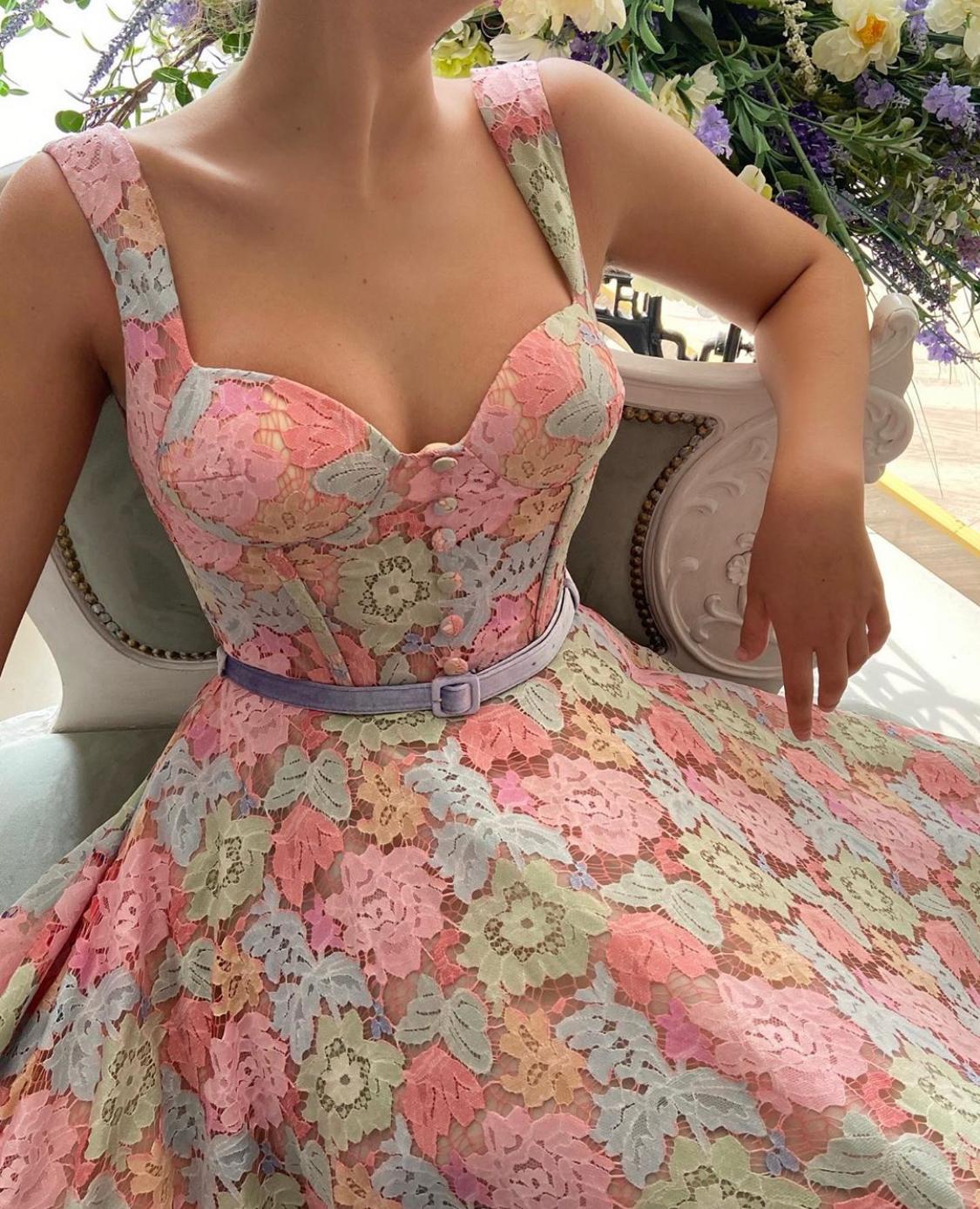 Colorful midi dress with straps and belt