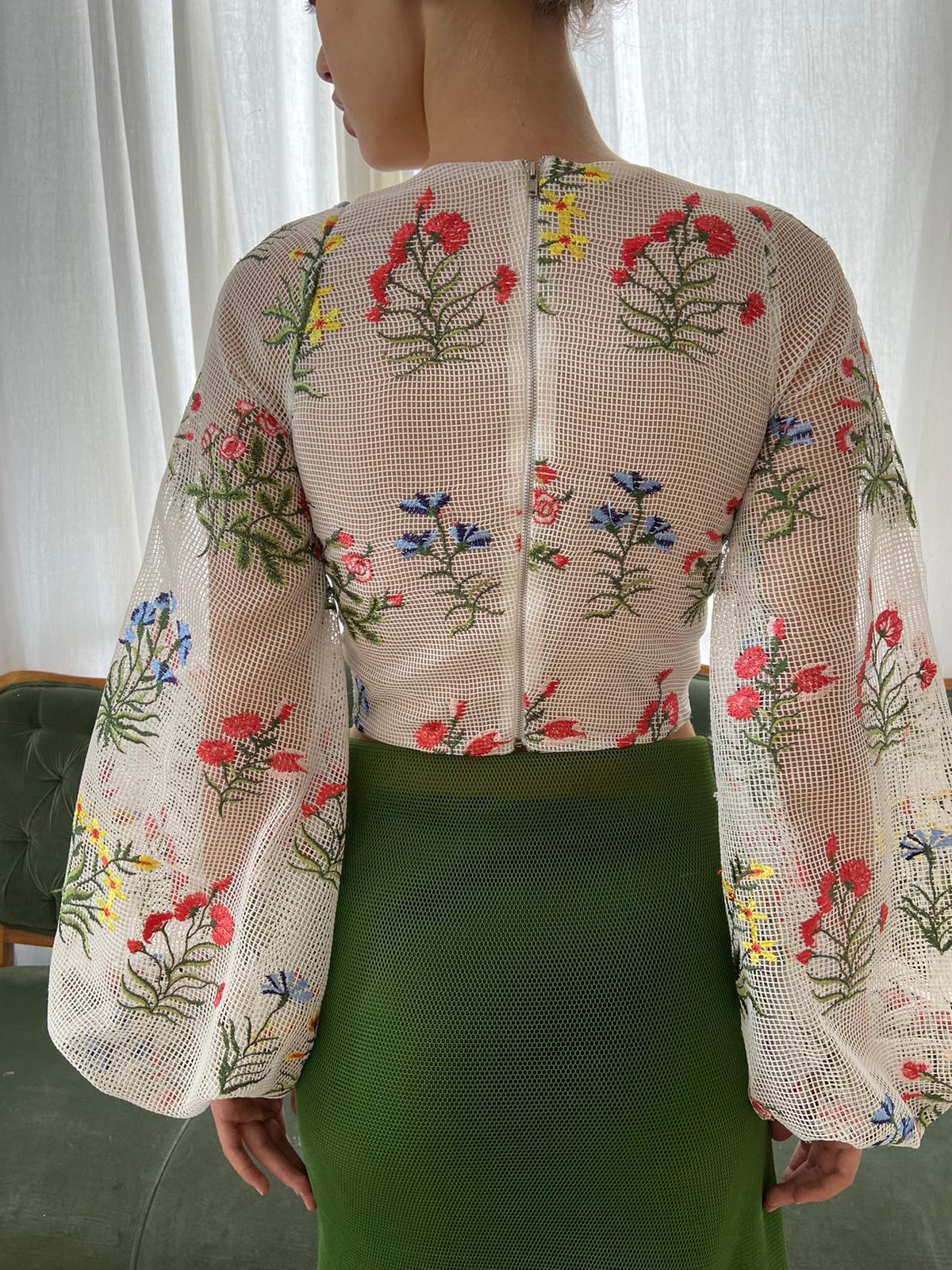 White blouse with embroidery, v-neck and long sleeves