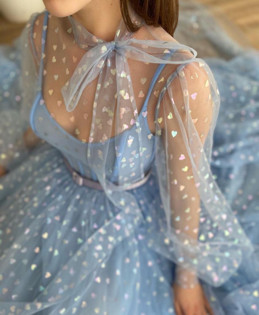 Blue A-Line dress with long sleeves, hearty fabric and belt