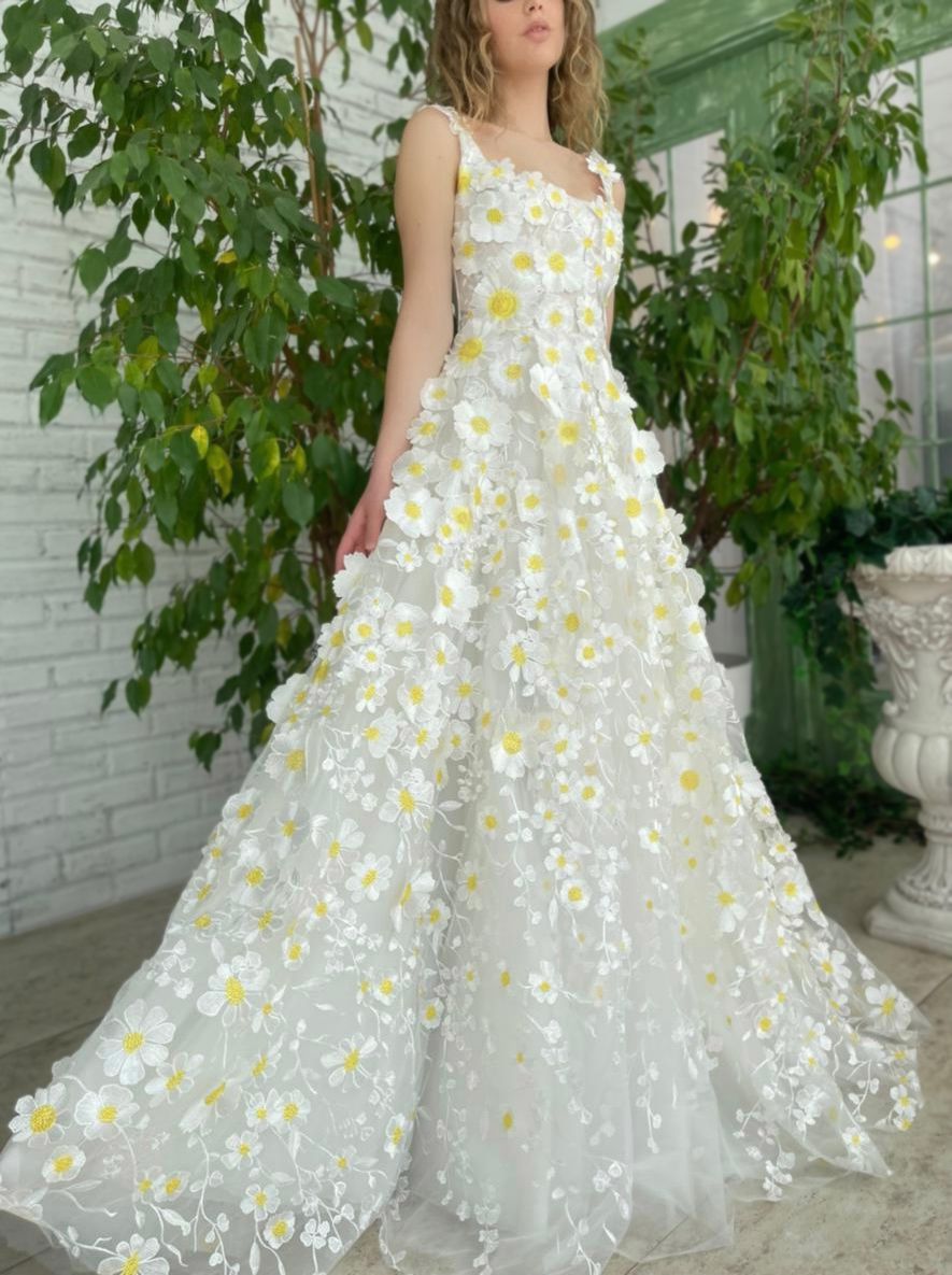 White A-Line dress with spaghetti straps, embroidery and flowers