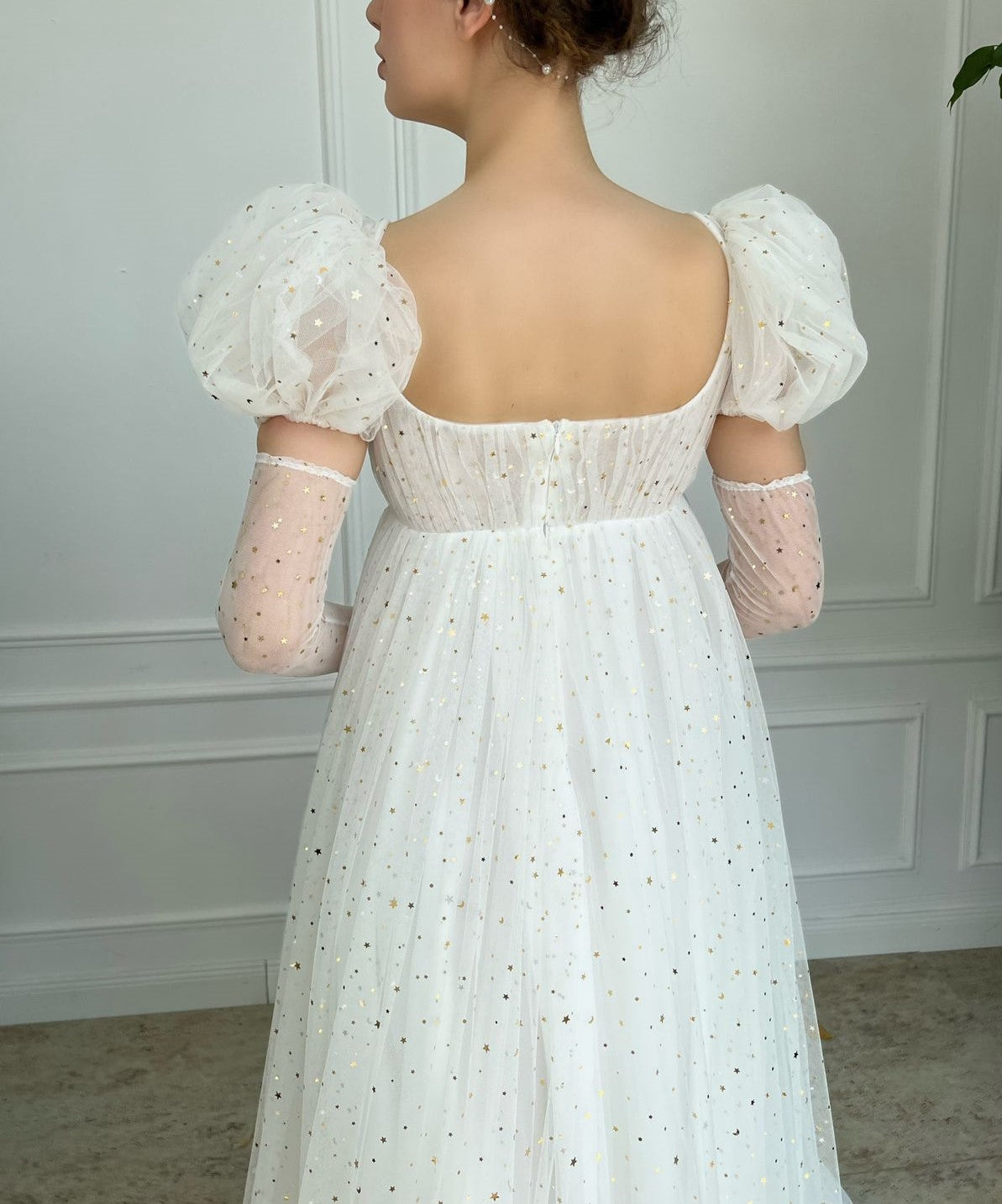Sheath bridal dress with gold stars, cap sleeves and gloves
