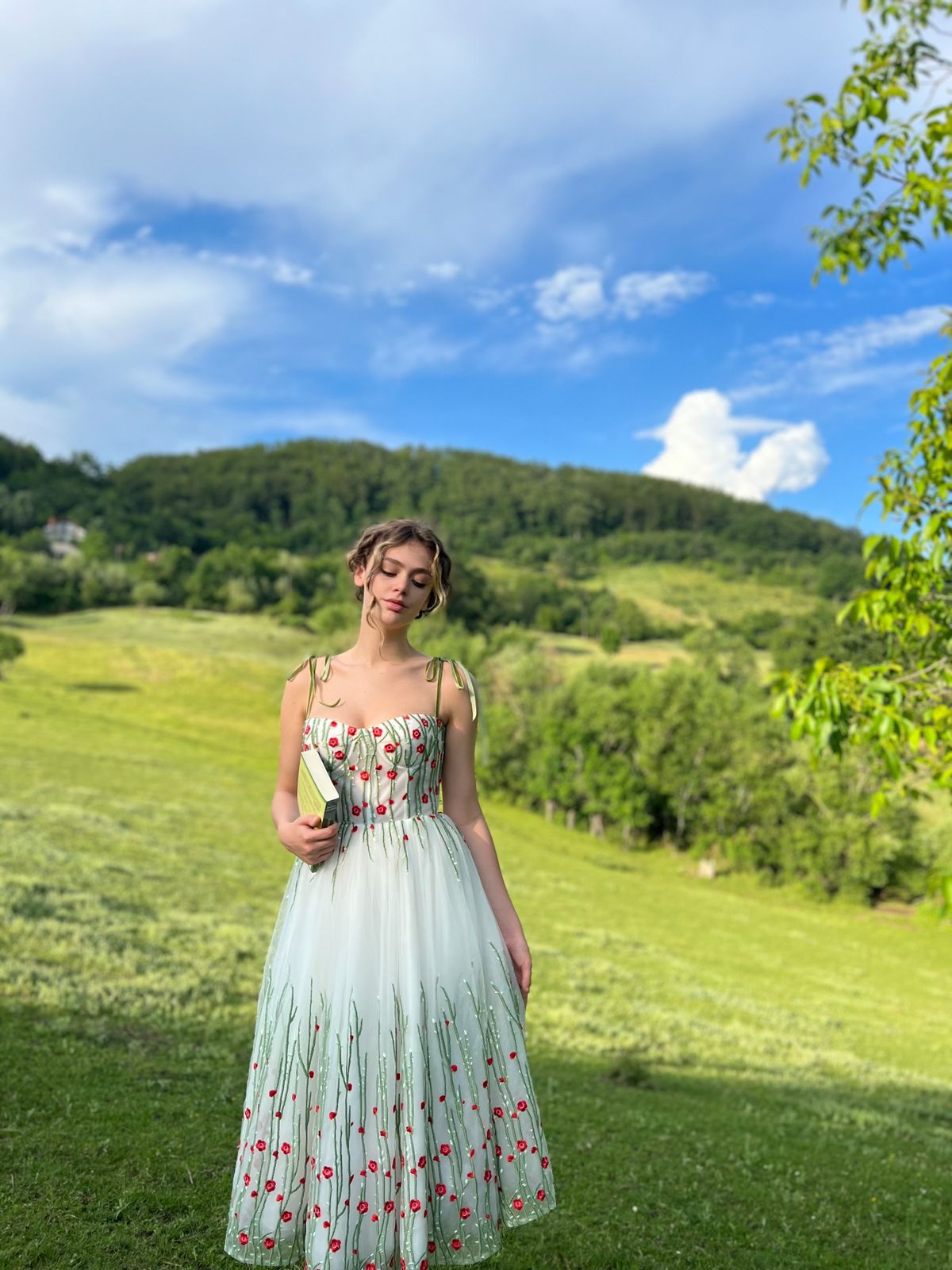 Midi white bridal dress with spaghetti straps and embroidered flowers