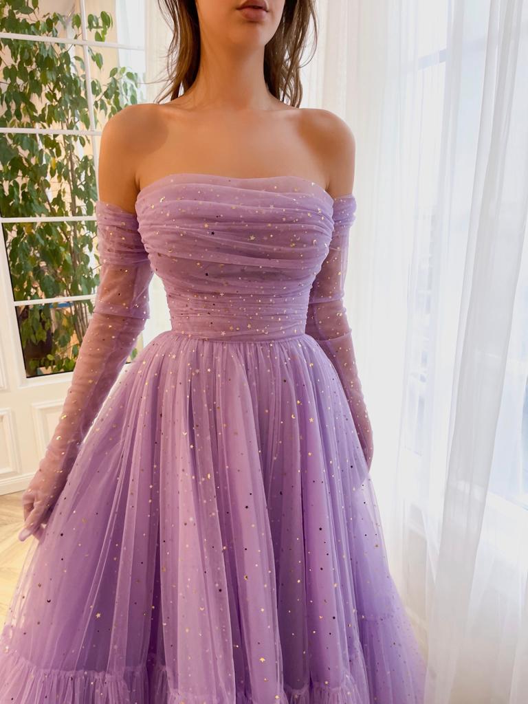 Purple midi dress with gloves and starry fabric
