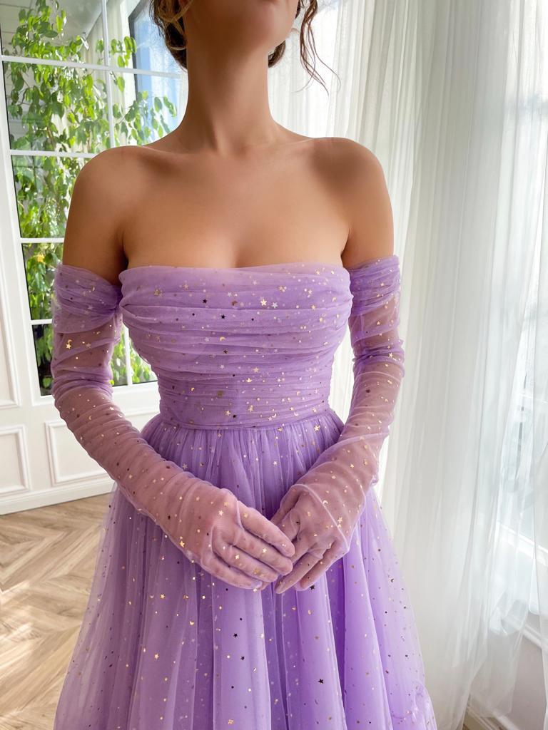 Purple midi dress with gloves and starry fabric
