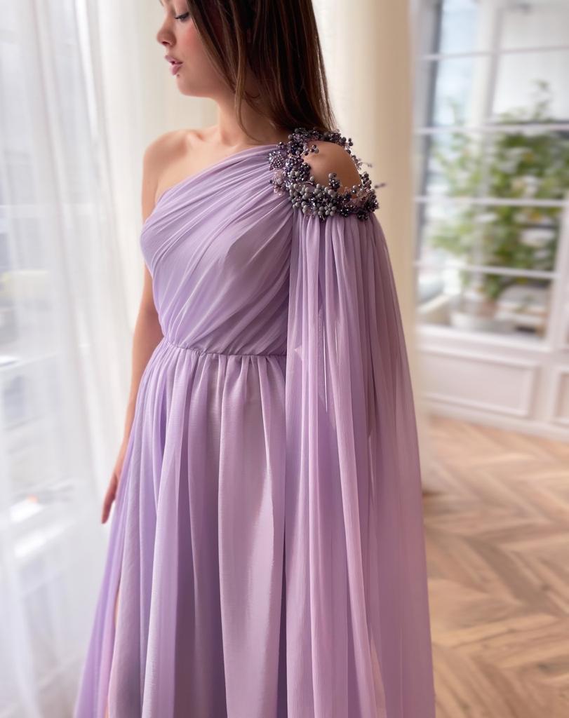 Silky purple dress with embroidery