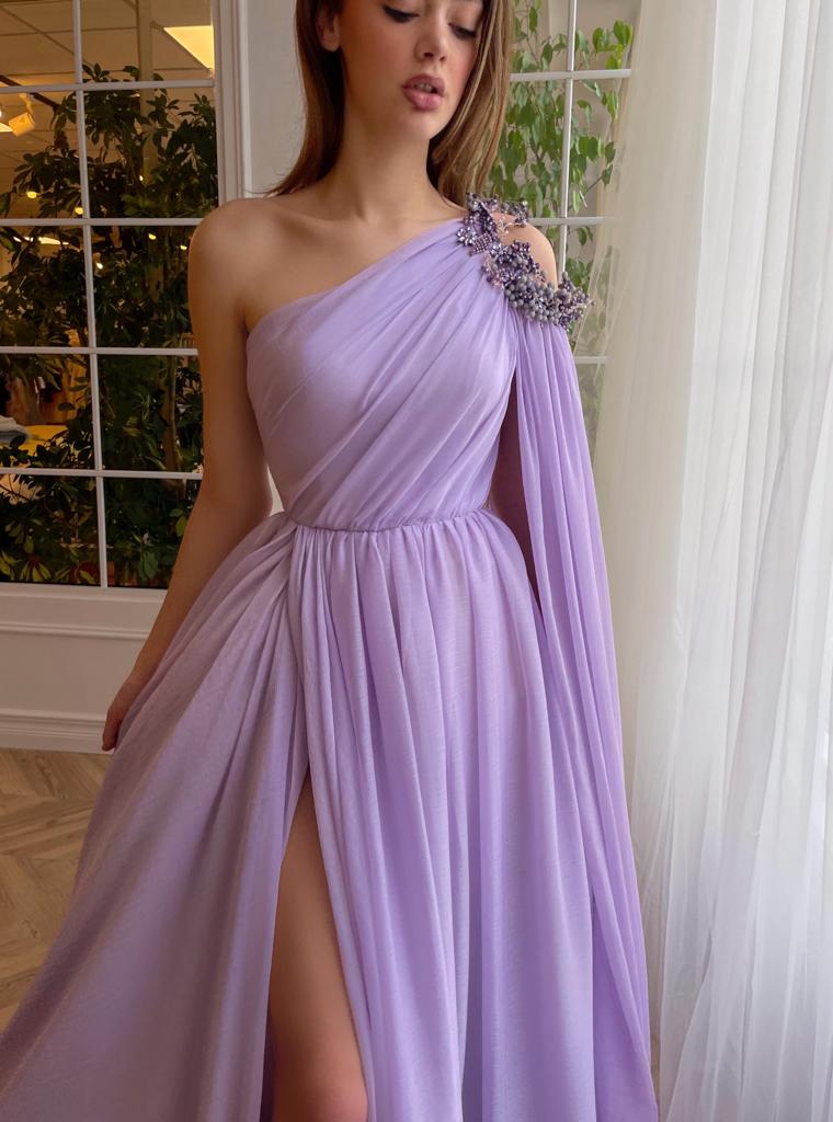 Silky purple dress with embroidery