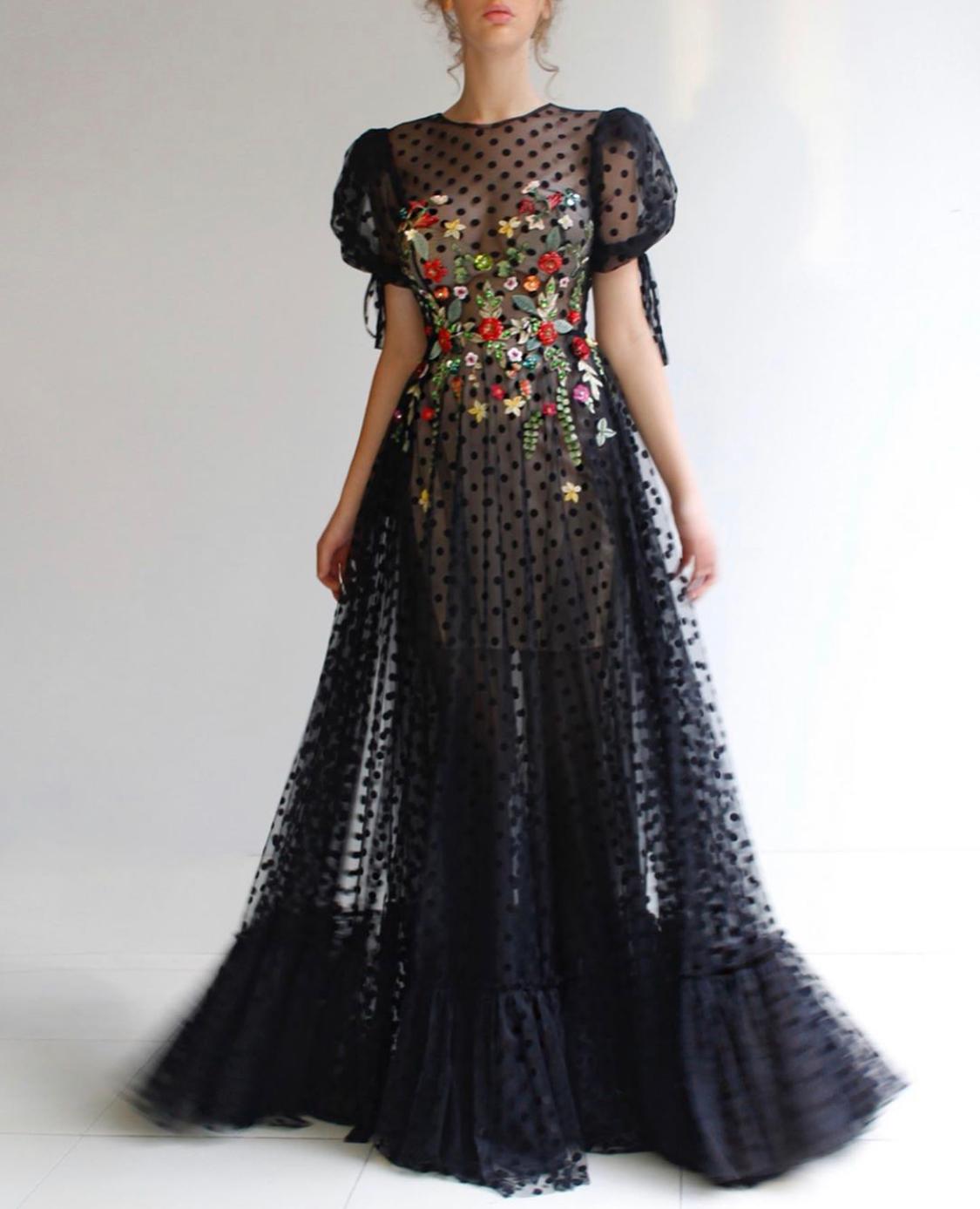 Black A-Line dress with dotted fabric, short sleeves and embroidery