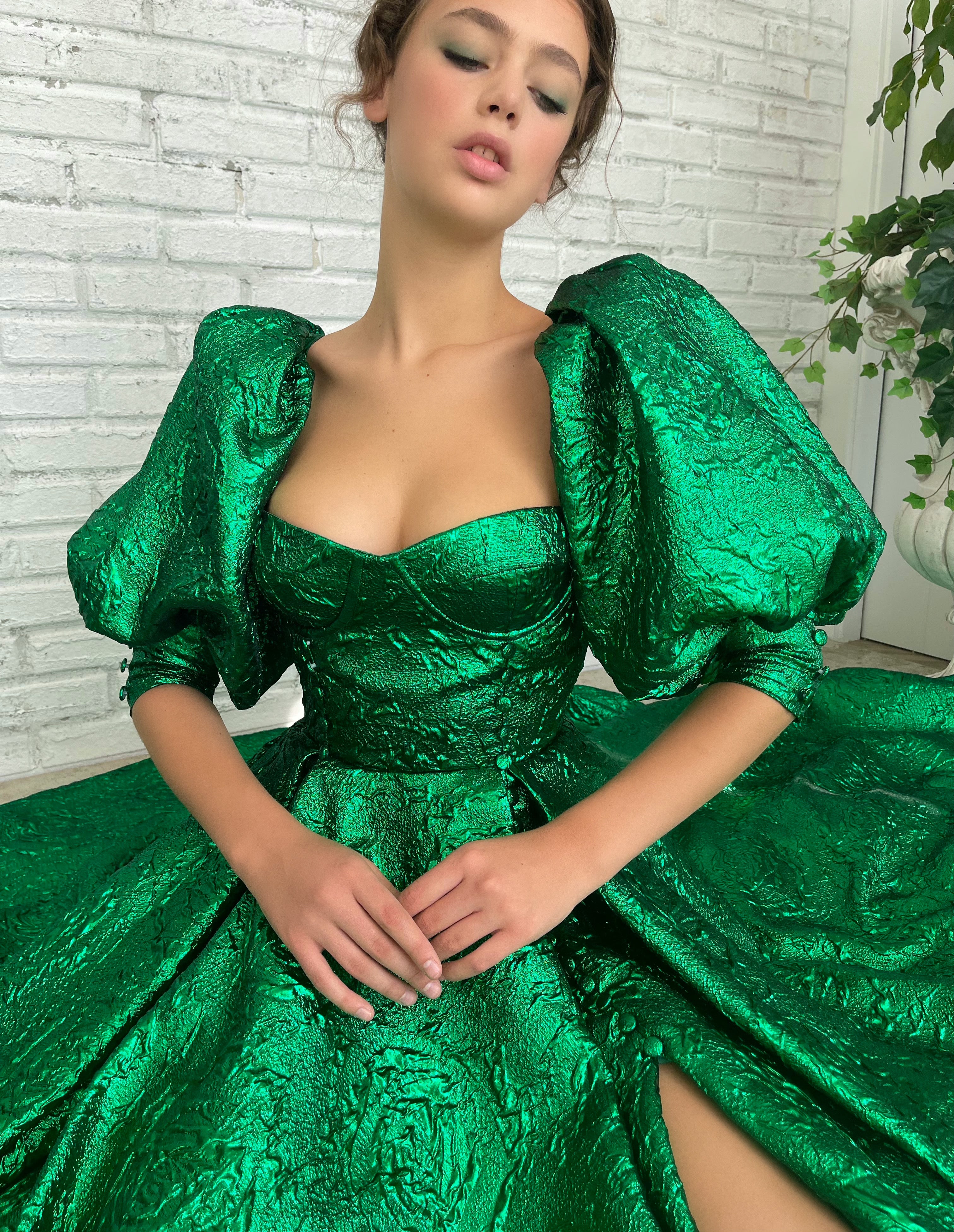 Green A-Line dress with short puff sleeves
