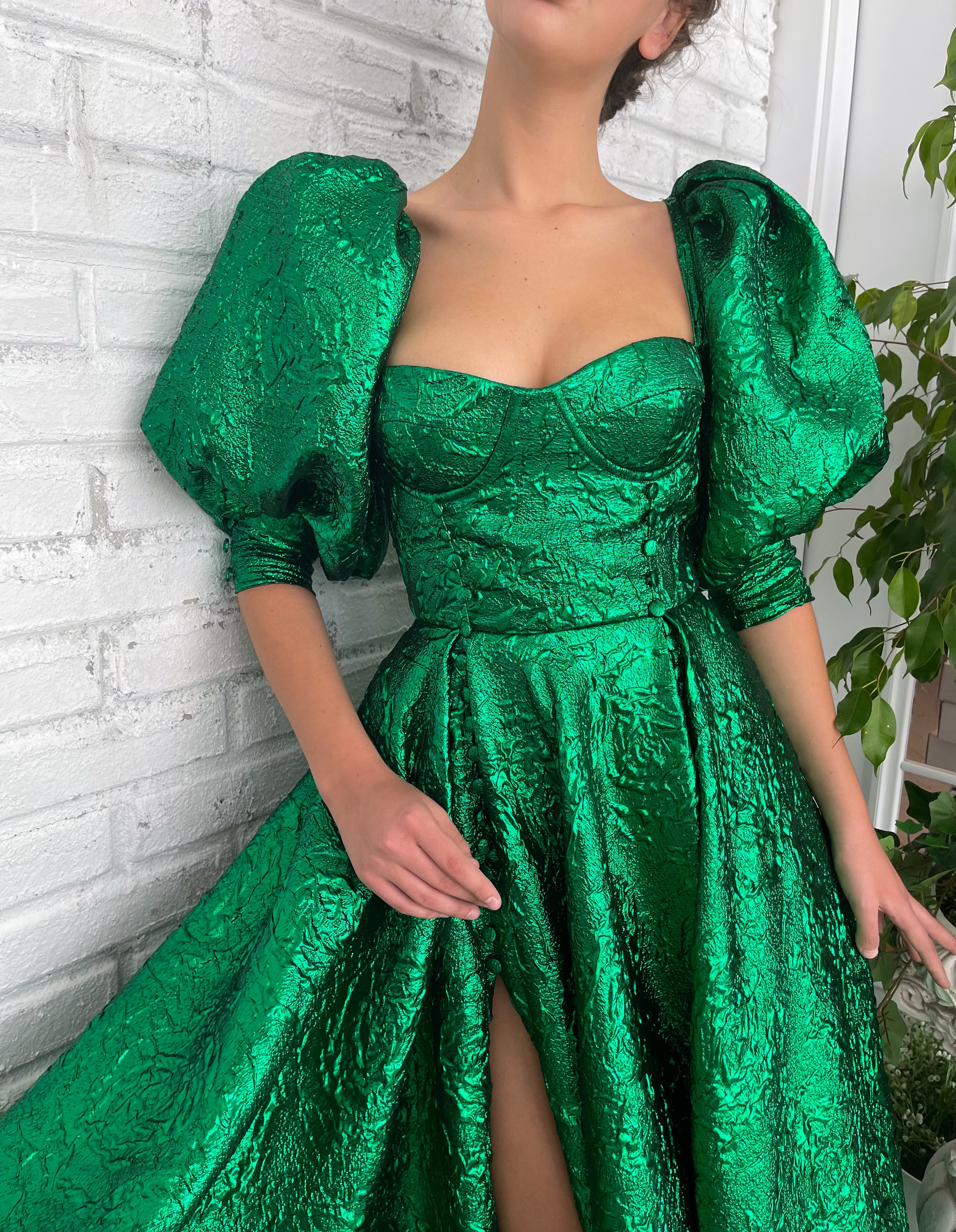 Green A-Line dress with short puff sleeves