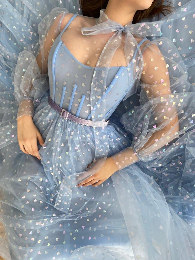 Blue A-Line dress with long sleeves, hearty fabric and belt