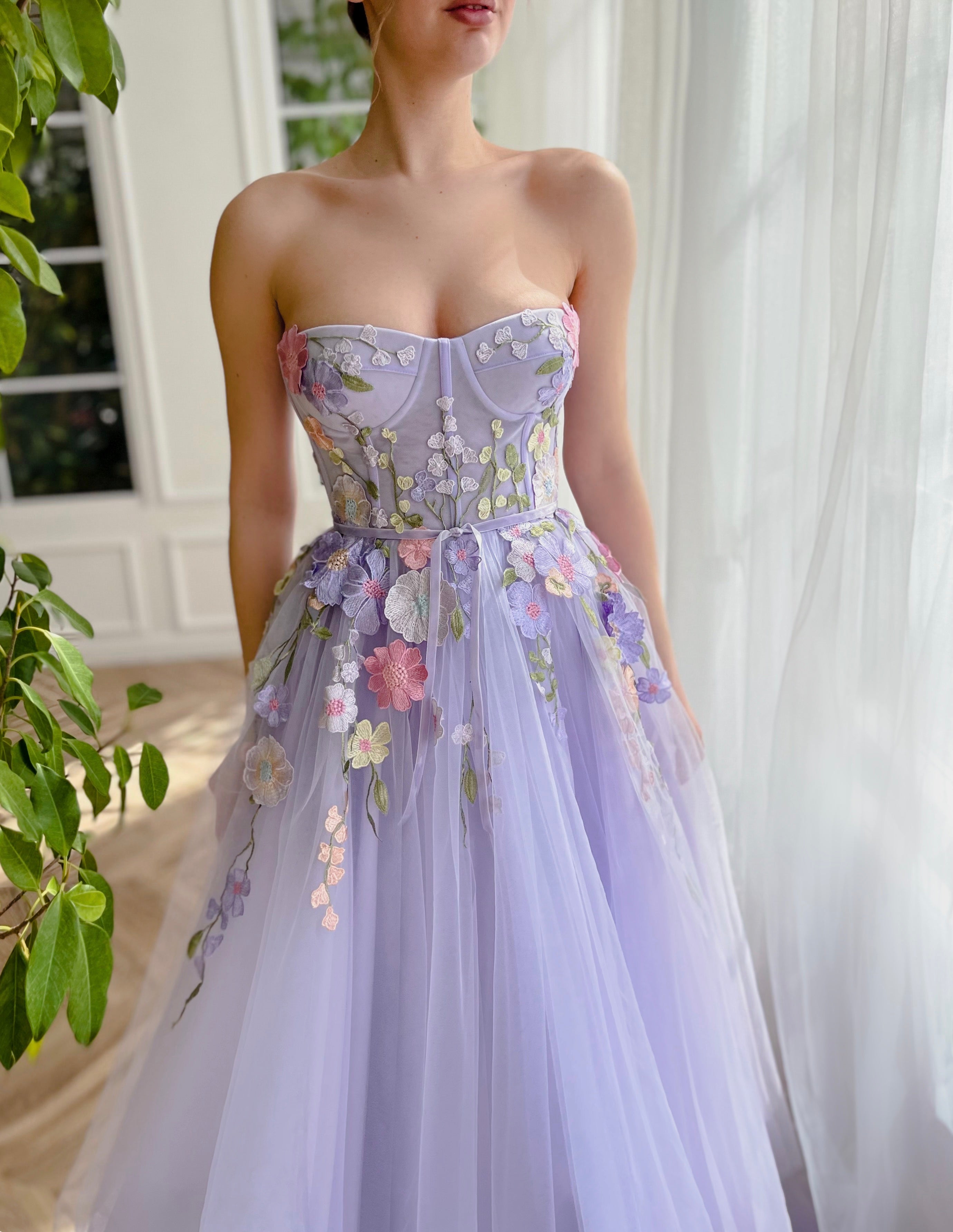 Purple A-Line dress with no sleeves and embroidery