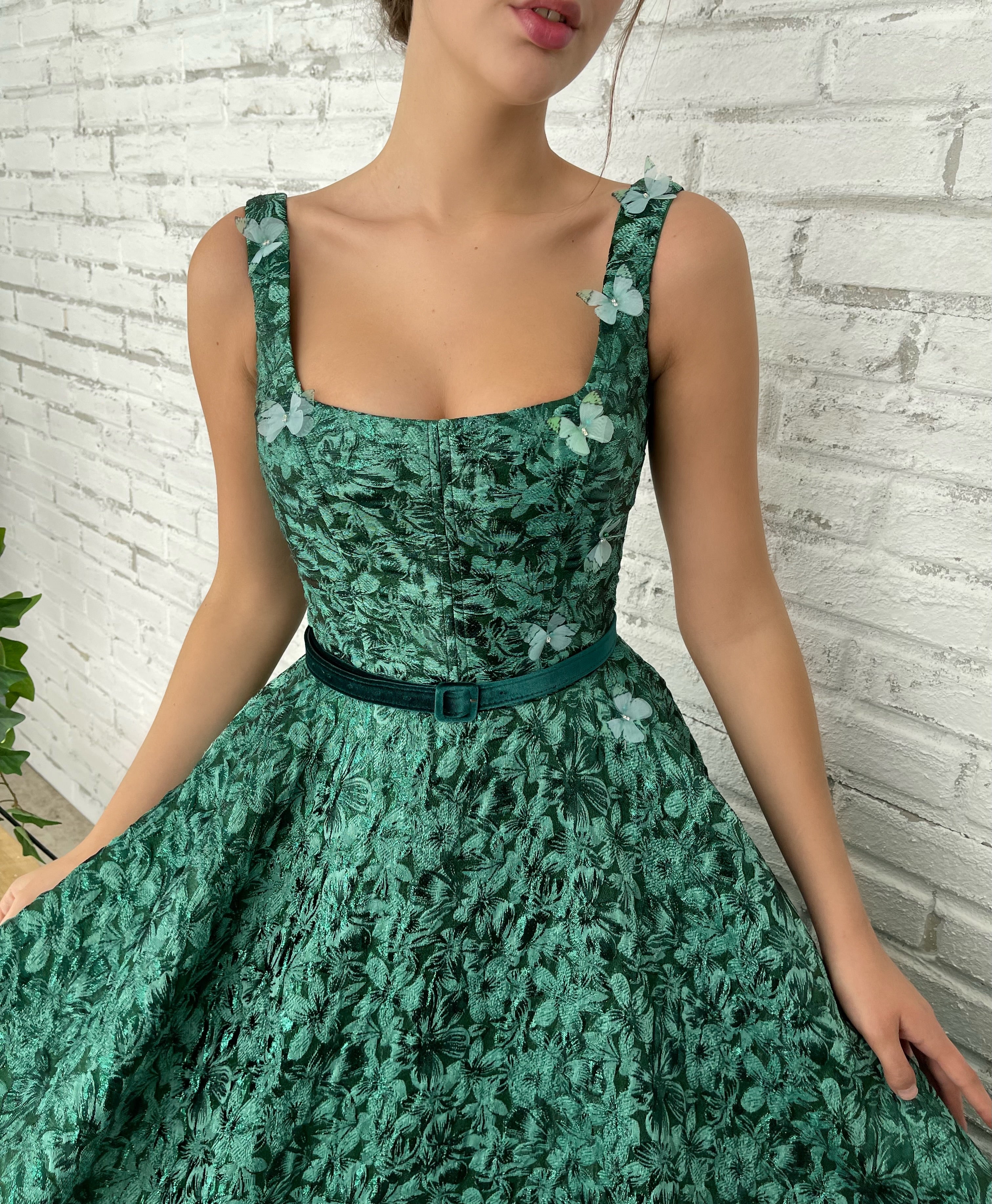 Green A-Line dress with straps, embroidery and belt