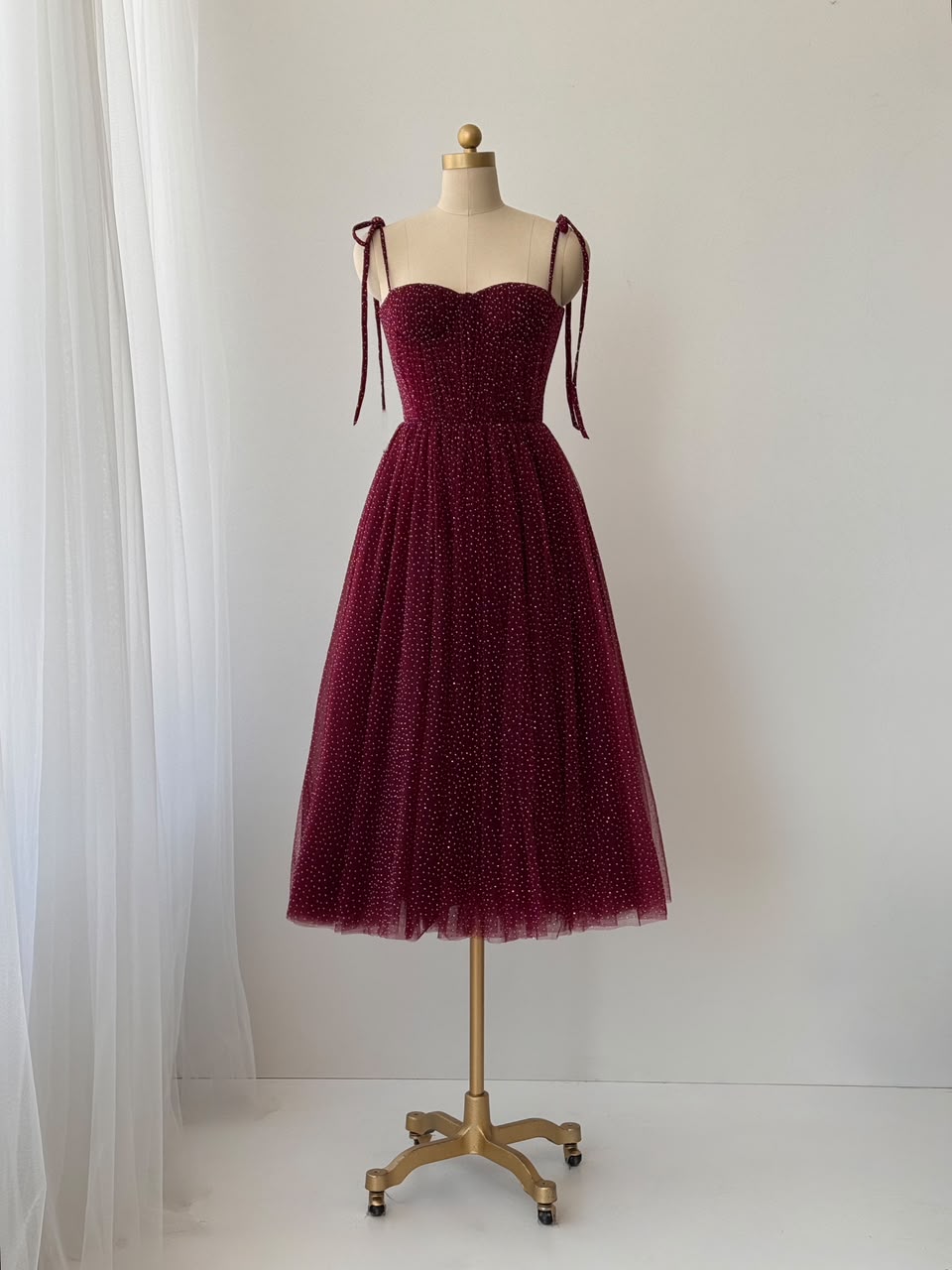 Burgundy midi dress with sparkles and spaghetti straps