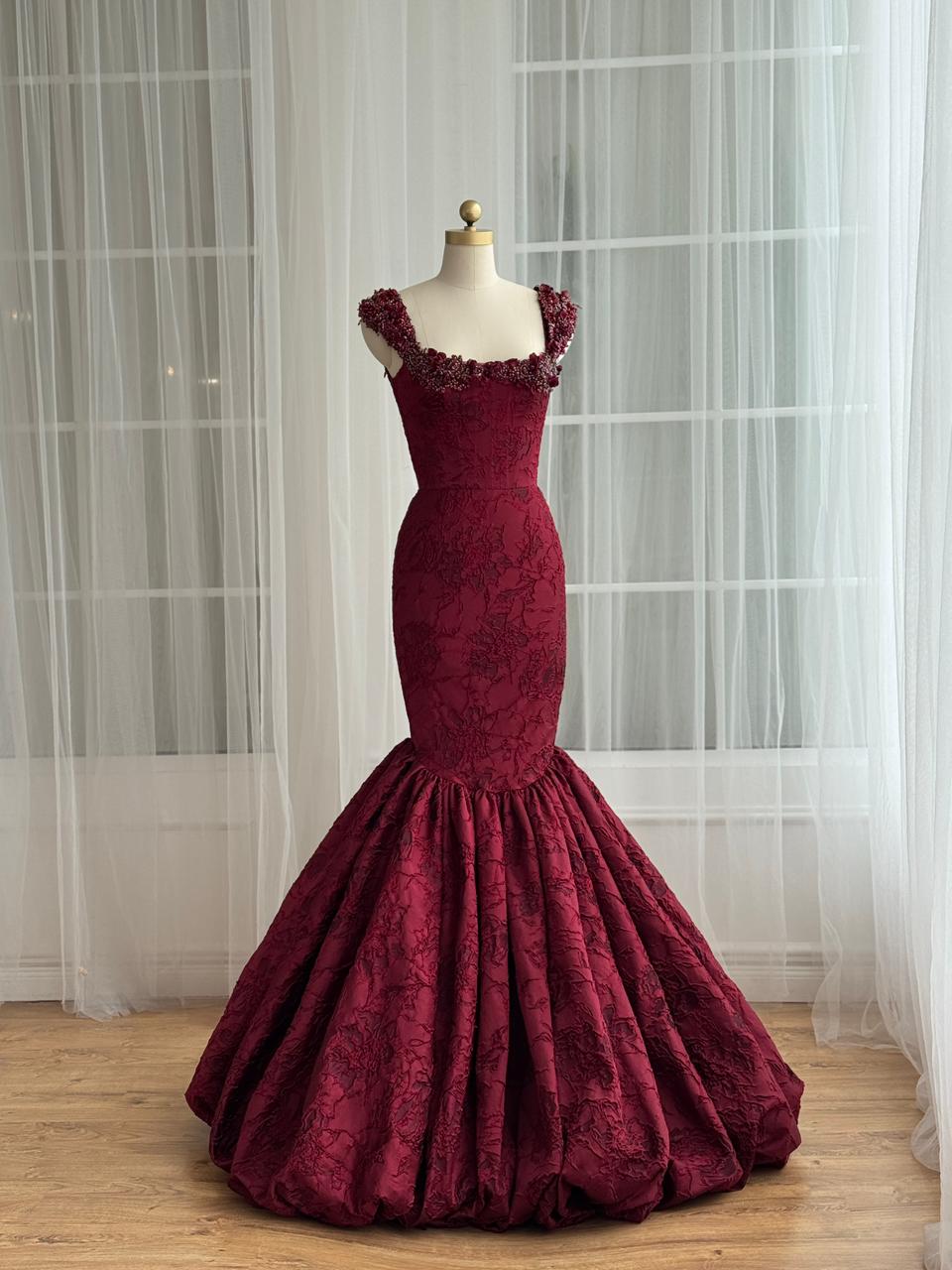 Red mermaid dress with straps and embroidery