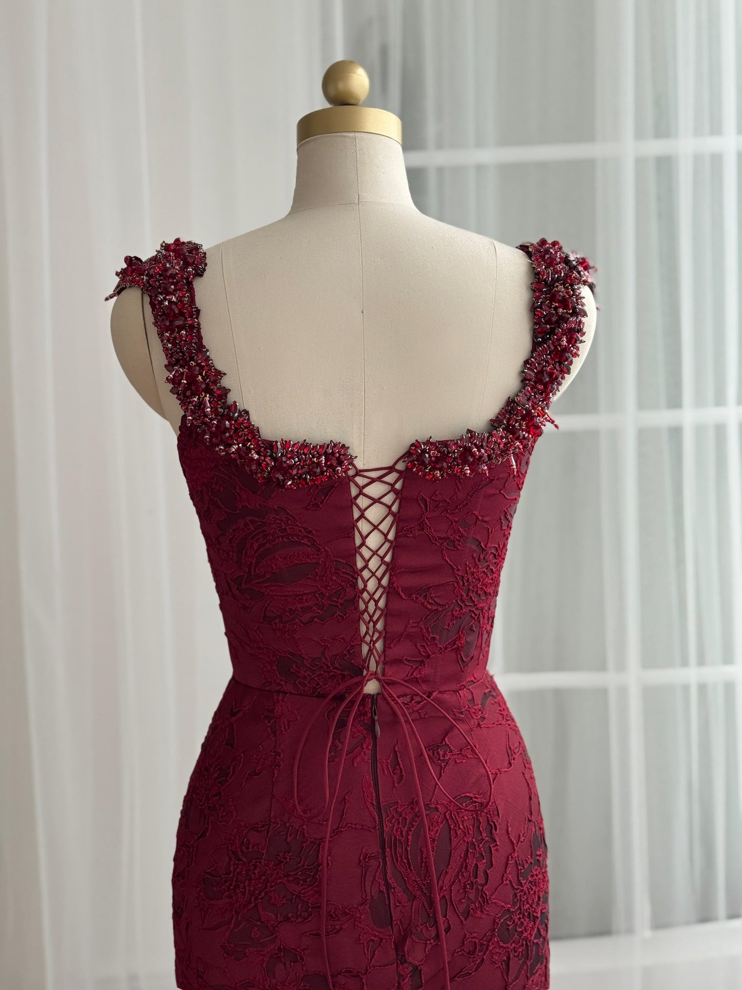 Red mermaid dress with straps and embroidery