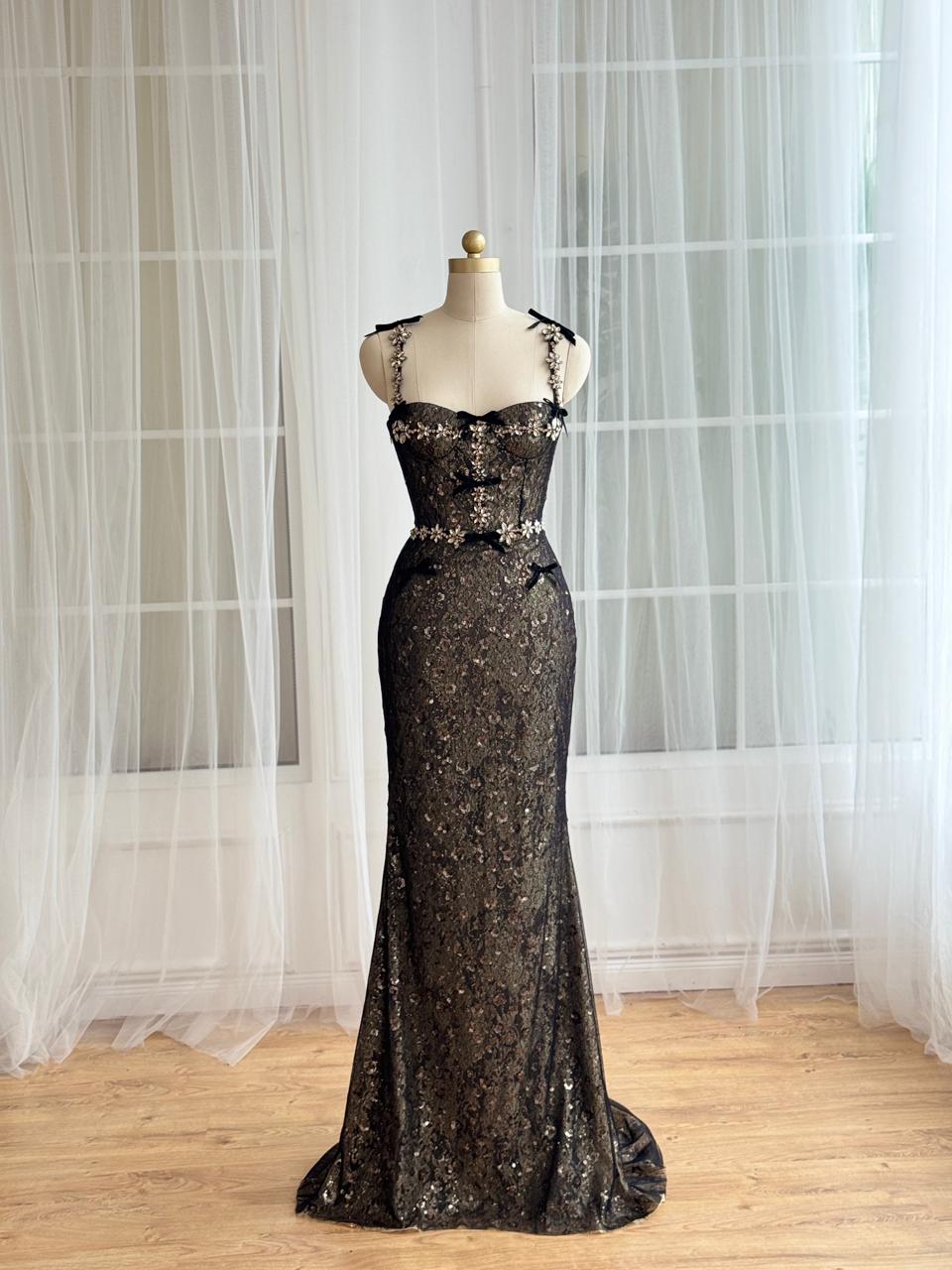 Black mermaid dress with embroidery, bows and spaghetti straps