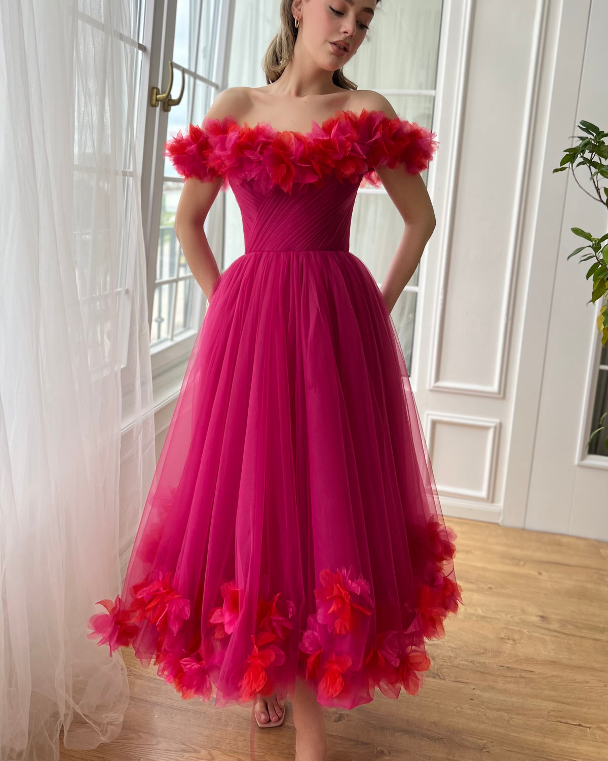 Pink midi dress with off the shoulder sleeves and embroidery