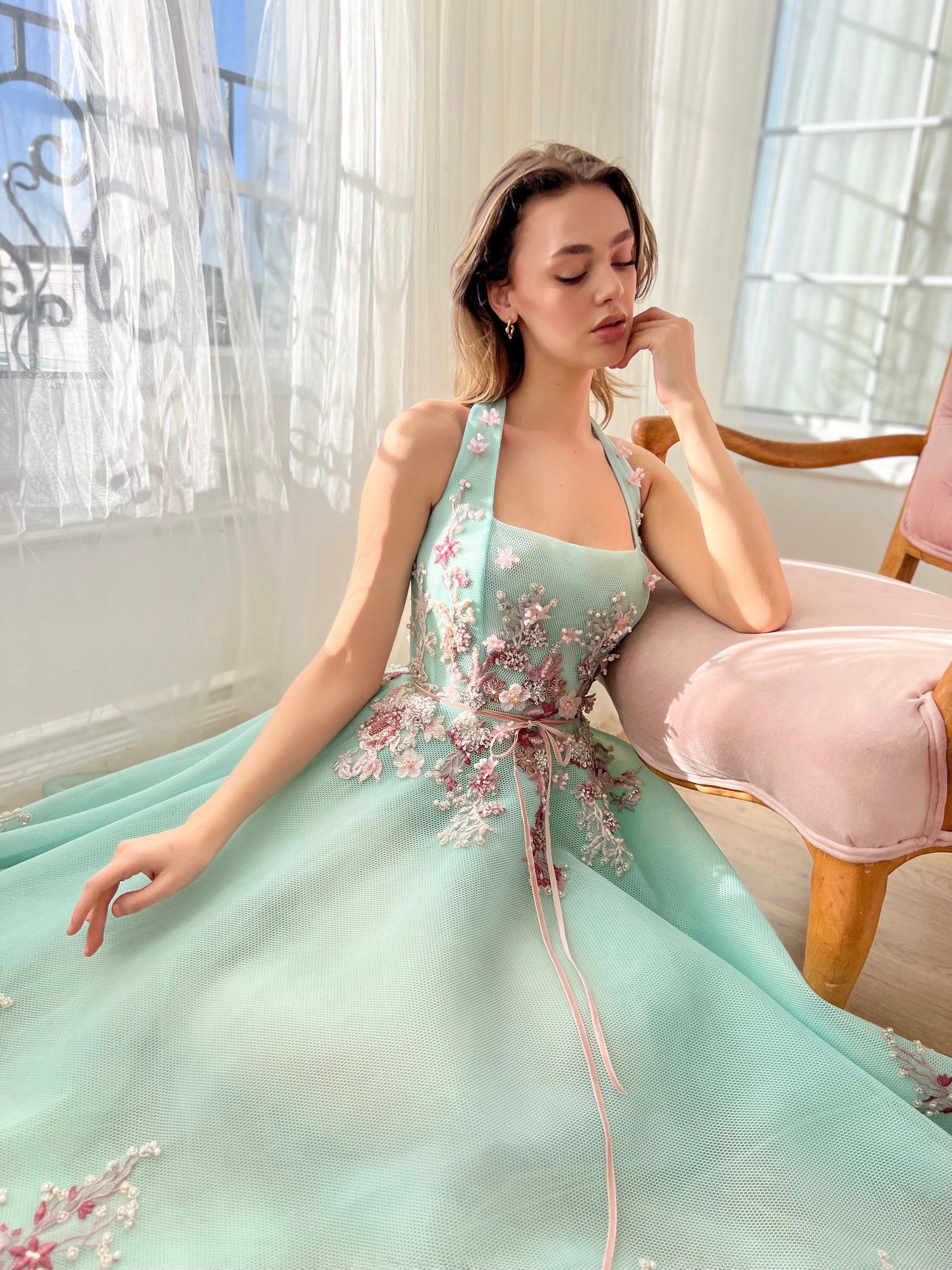 Blue midi dress with straps and pink embroidery