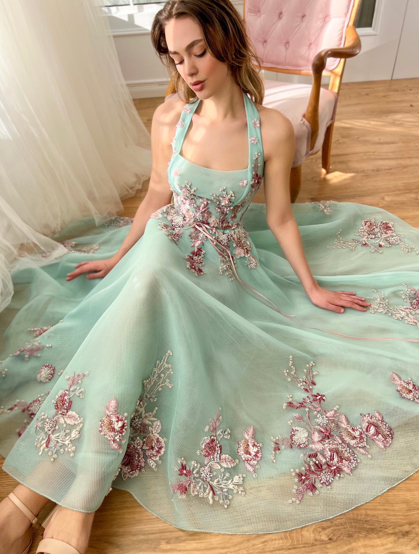 Blue midi dress with straps and pink embroidery