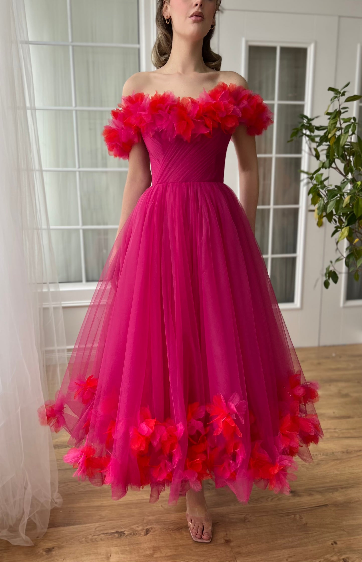 Pink midi dress with off the shoulder sleeves and embroidery