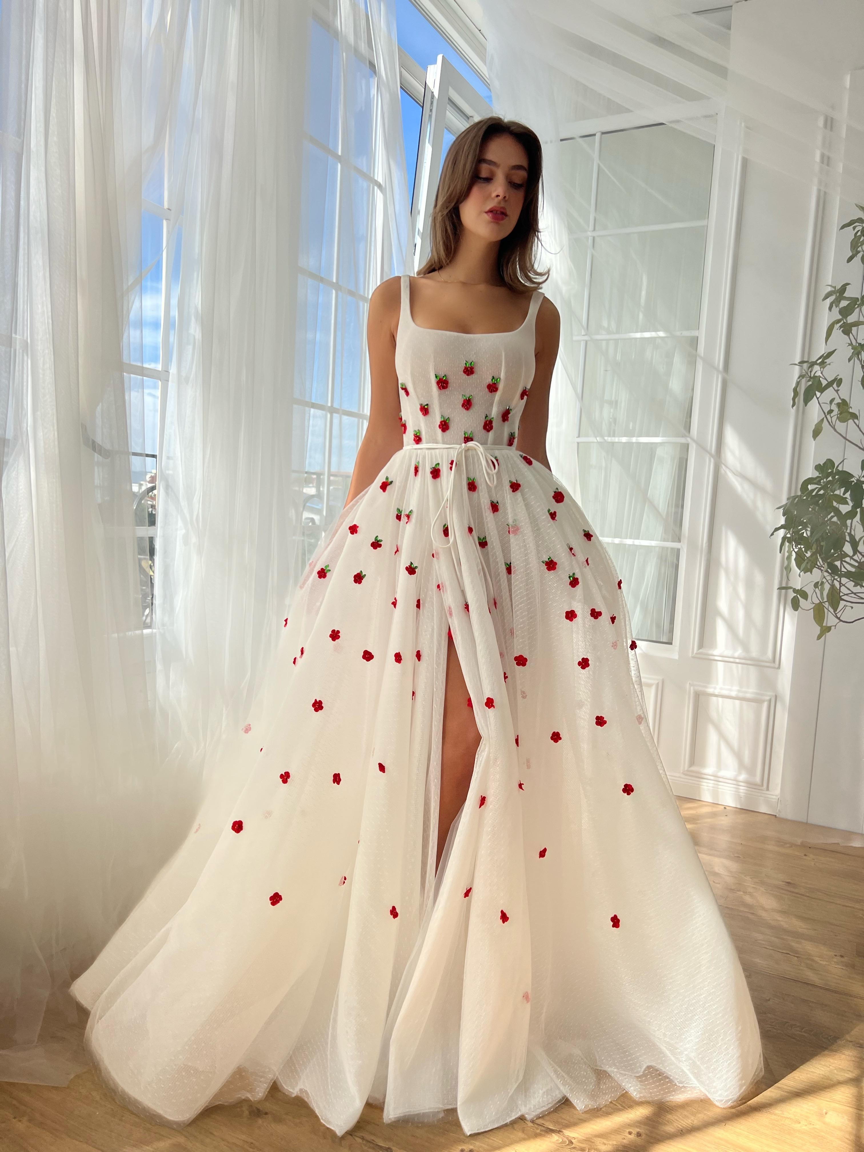 White Rose Fields Gown Teuta Matoshi White Rose Fields Gown Teuta Matoshi