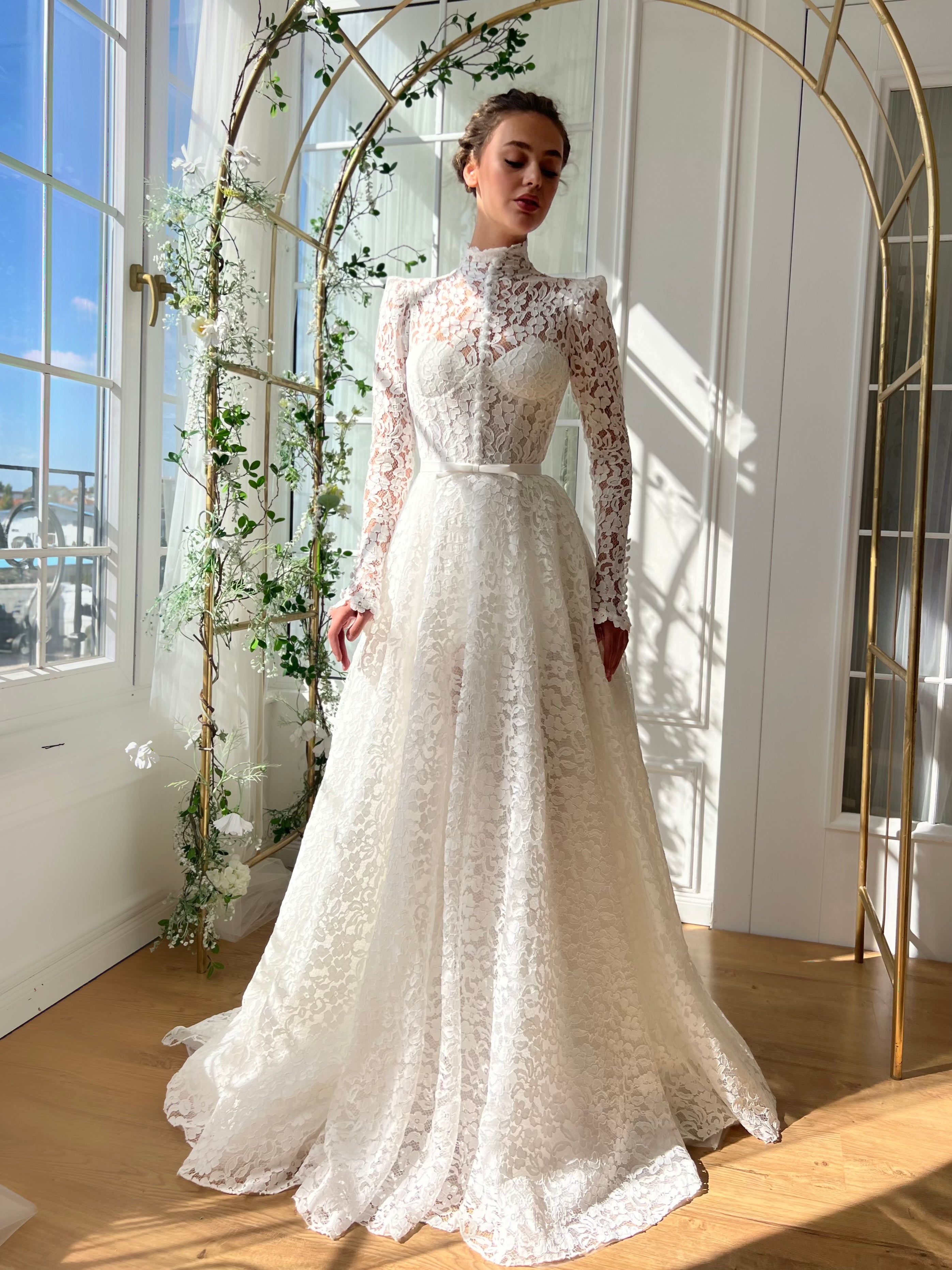 Soft Echoes of Lace Gown Teuta Matoshi Soft Echoes of Lace Gown Teuta Matoshi