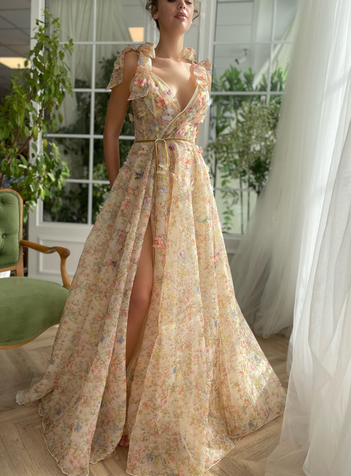 Butterfly Bow Gown - Teuta Matoshi