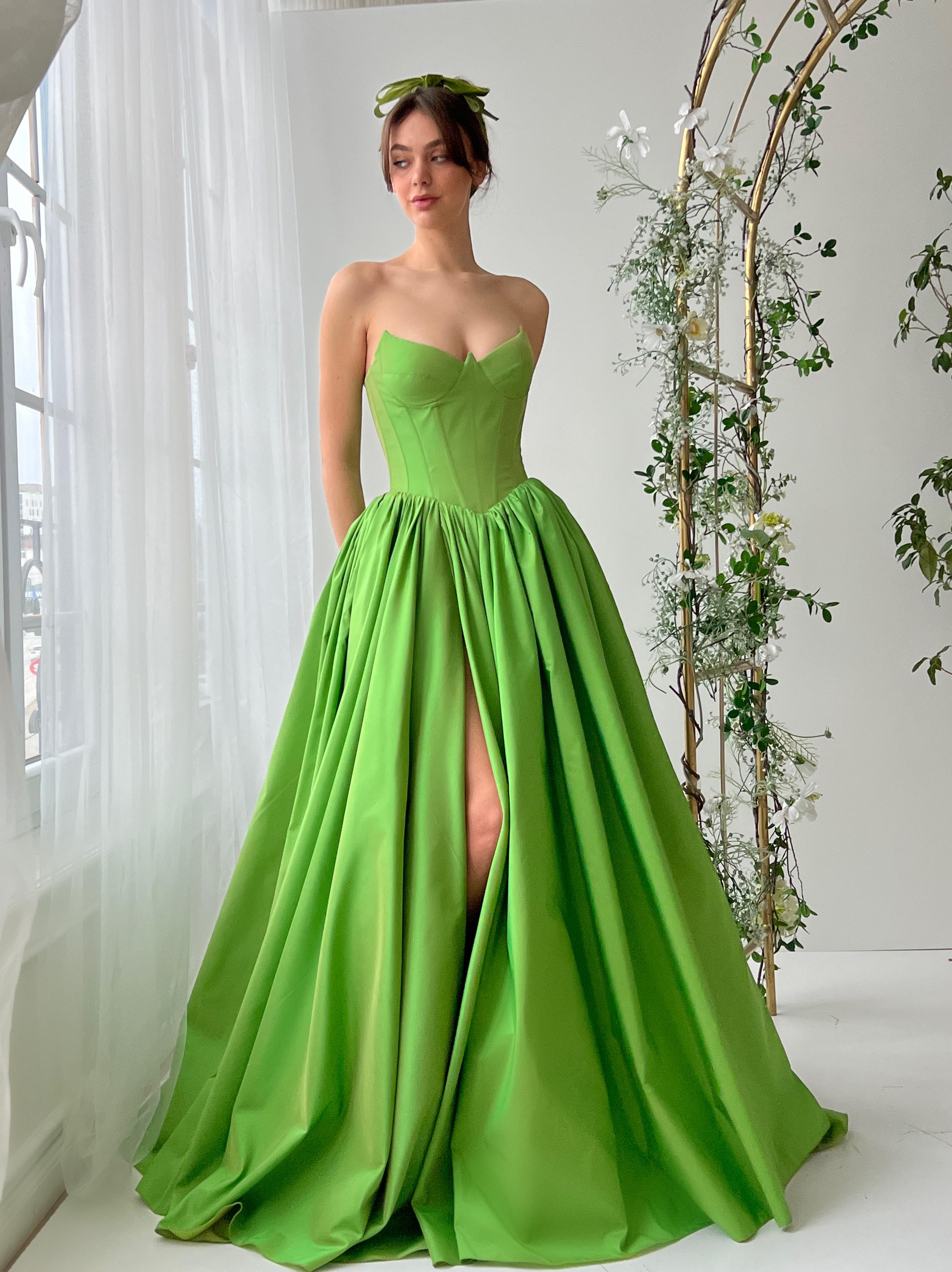 Green A-Line dress with taffeta fabric and no sleeves