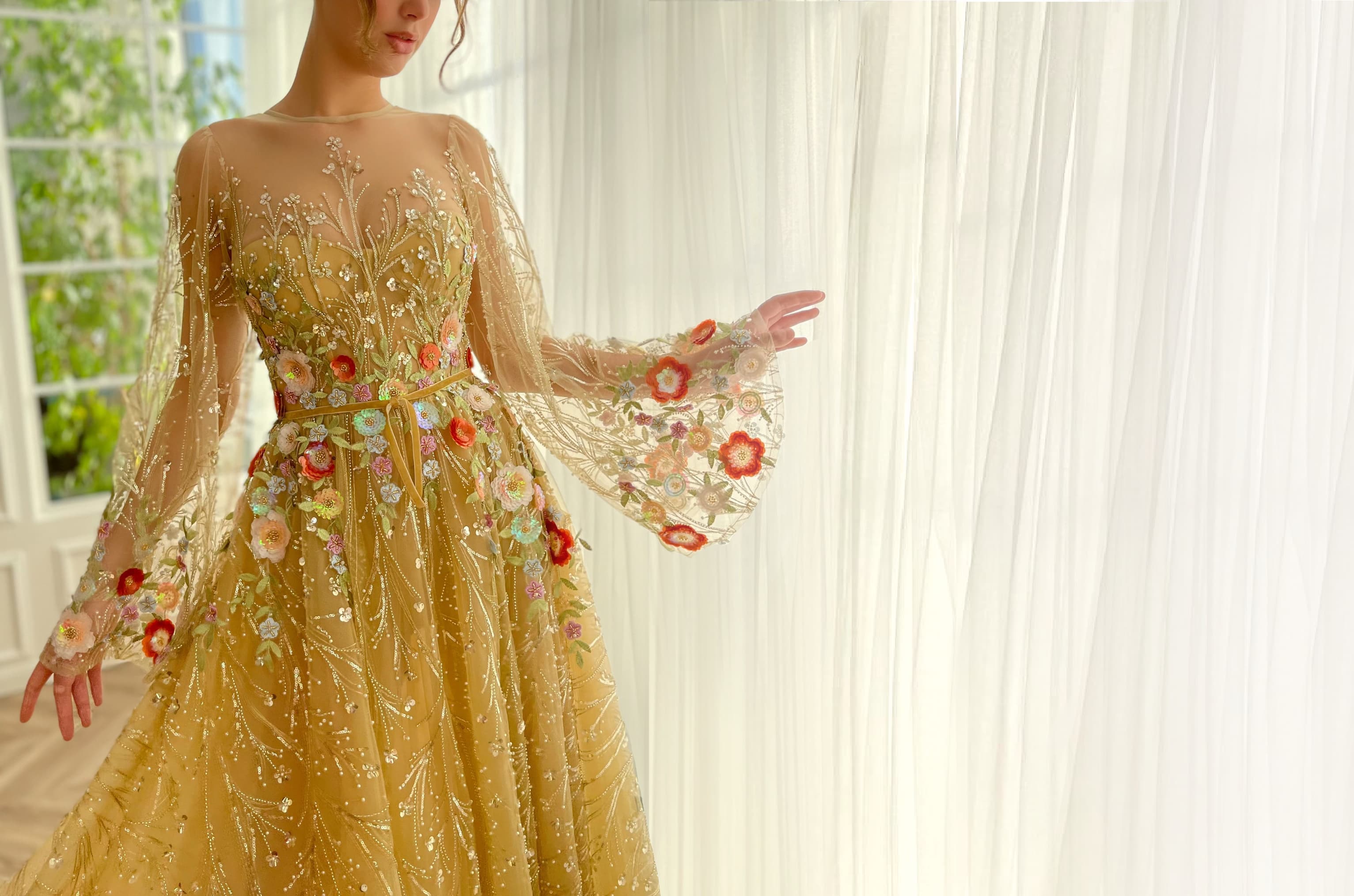 Top 5 Floral Design Dresses You Don't Want to Miss This Fall -  FashionBuzzer.com