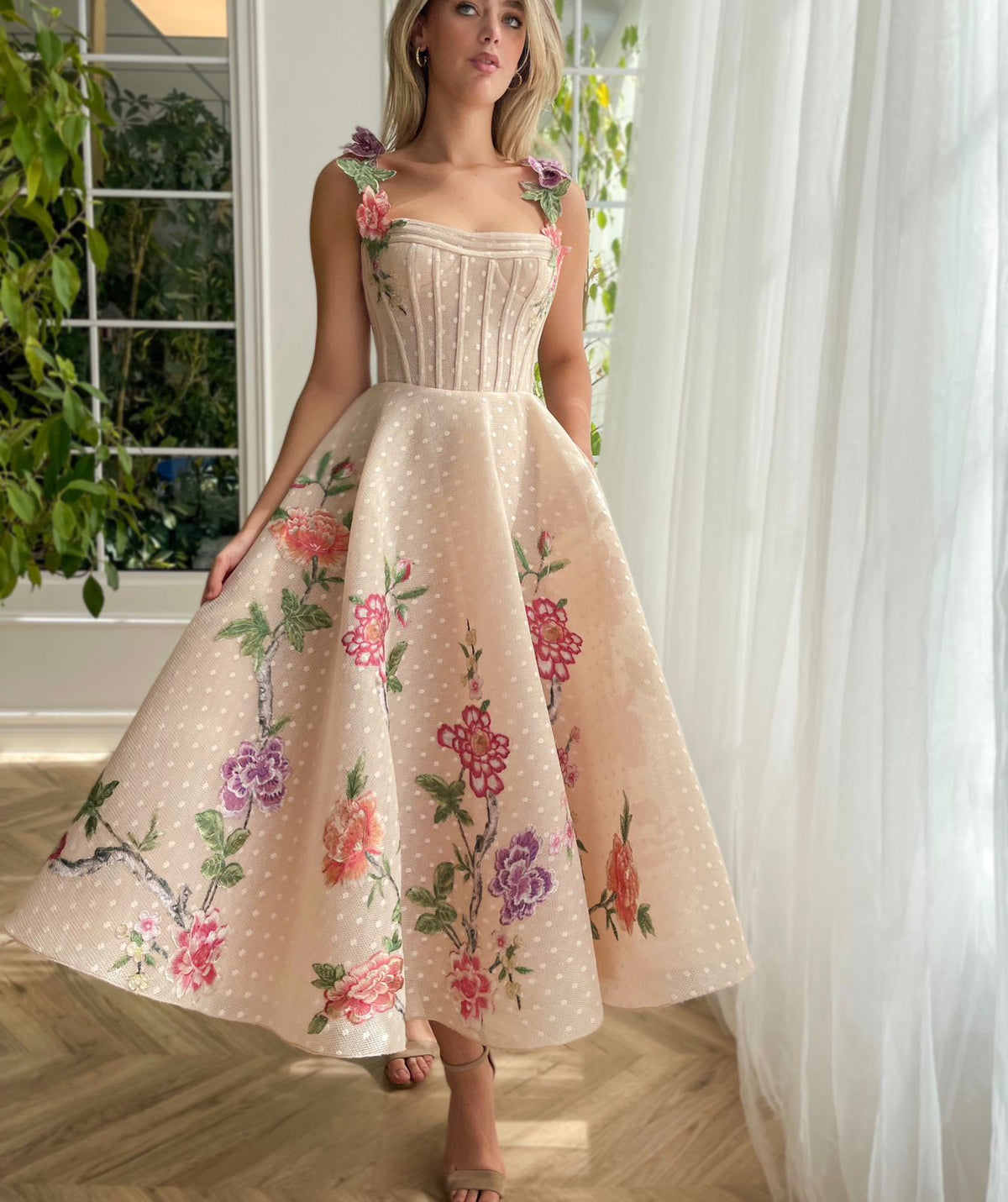 Midi dress with dotted fabric, embroidery and spaghetti straps