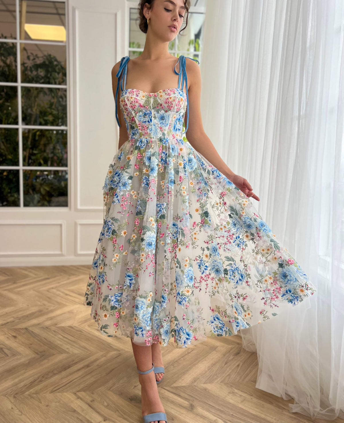 Colorful midi dress with spaghetti straps, floral and embroidery