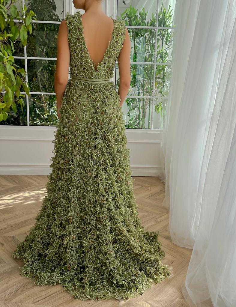 Green A-Line dress with no sleeves, v-neck and embroidery