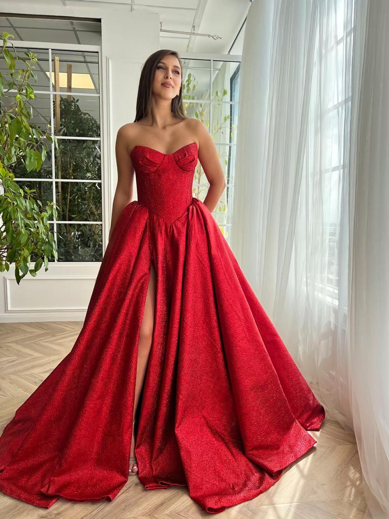 Red A-Line dress with embroidery and without straps