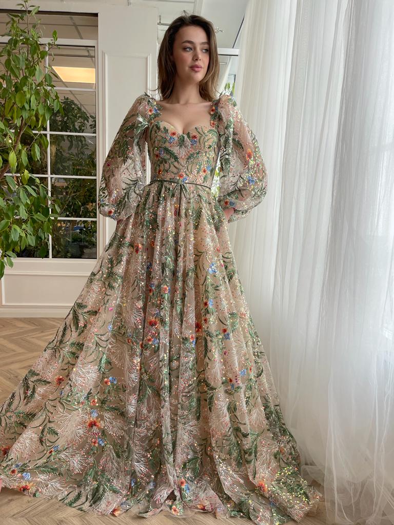 Colorful A-Line dress with long sleeves and embroidery