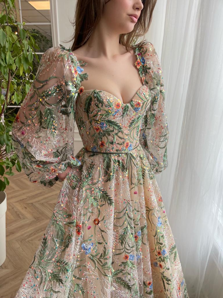 Colorful A-Line dress with long sleeves and embroidery