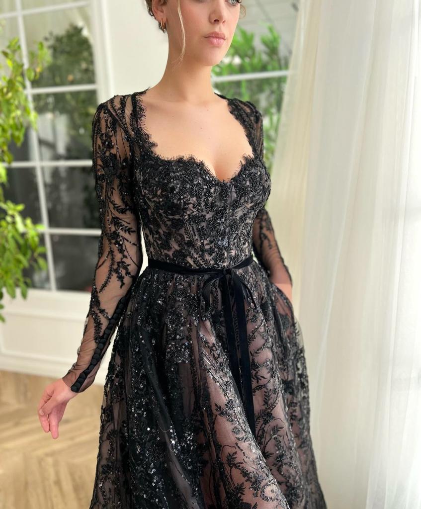 Black midi dress with long sleeves, embroidery and lace