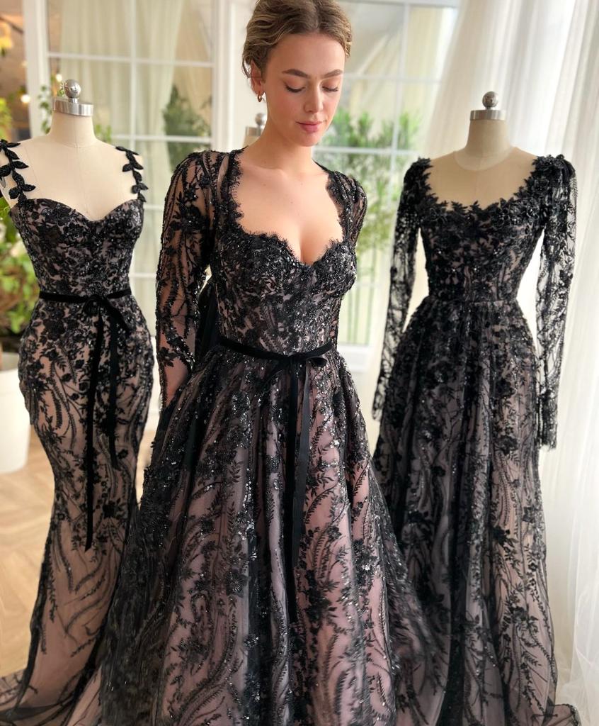 Black mermaid dress with spaghetti straps, embroidery and lace