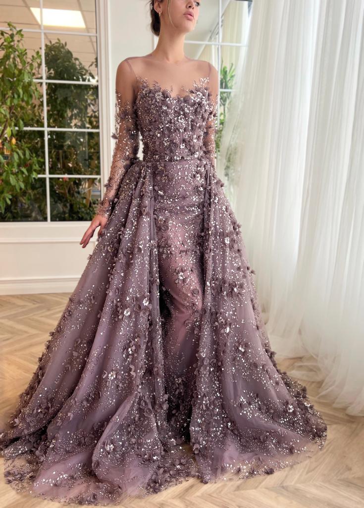 Purple overskirt dress with long sleeves and embroidery